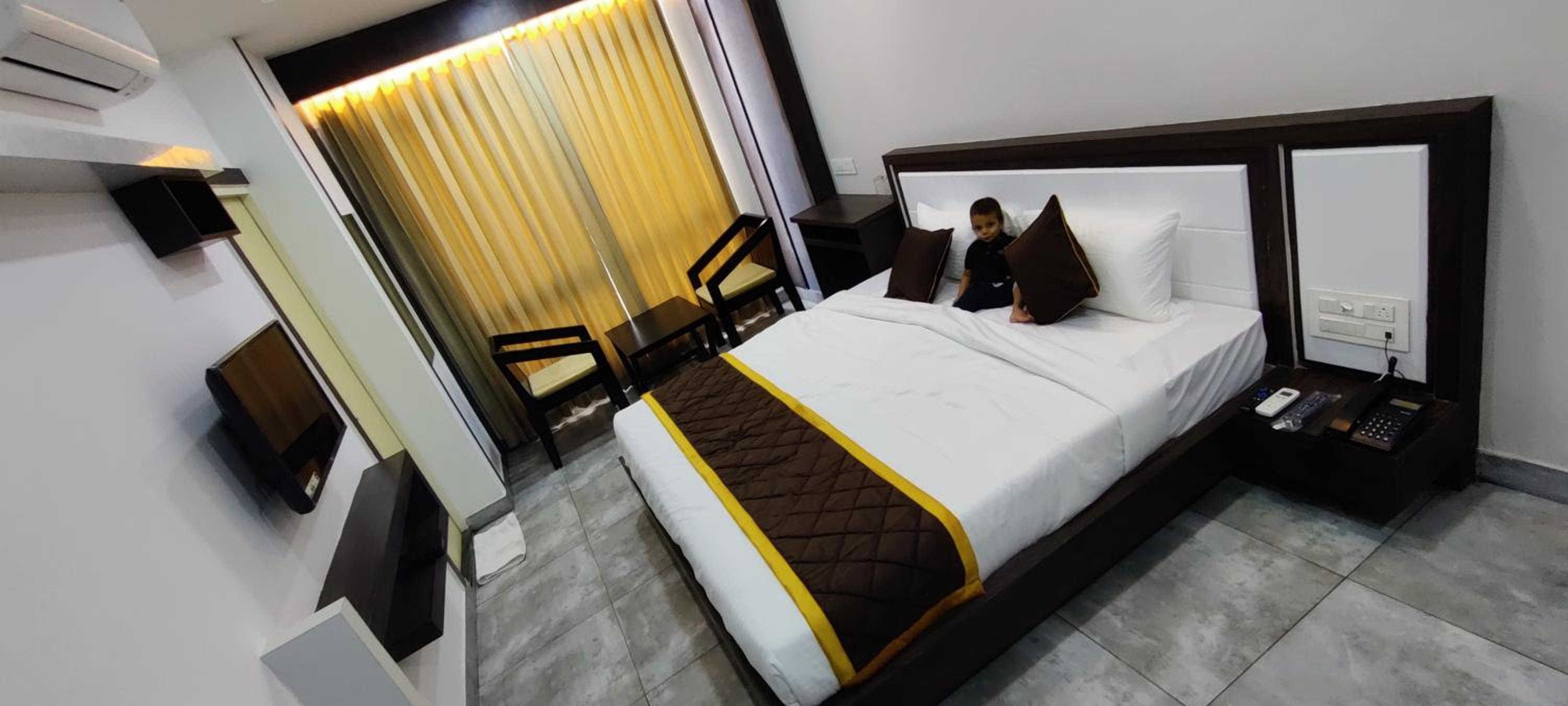 Double Room - Photo 13