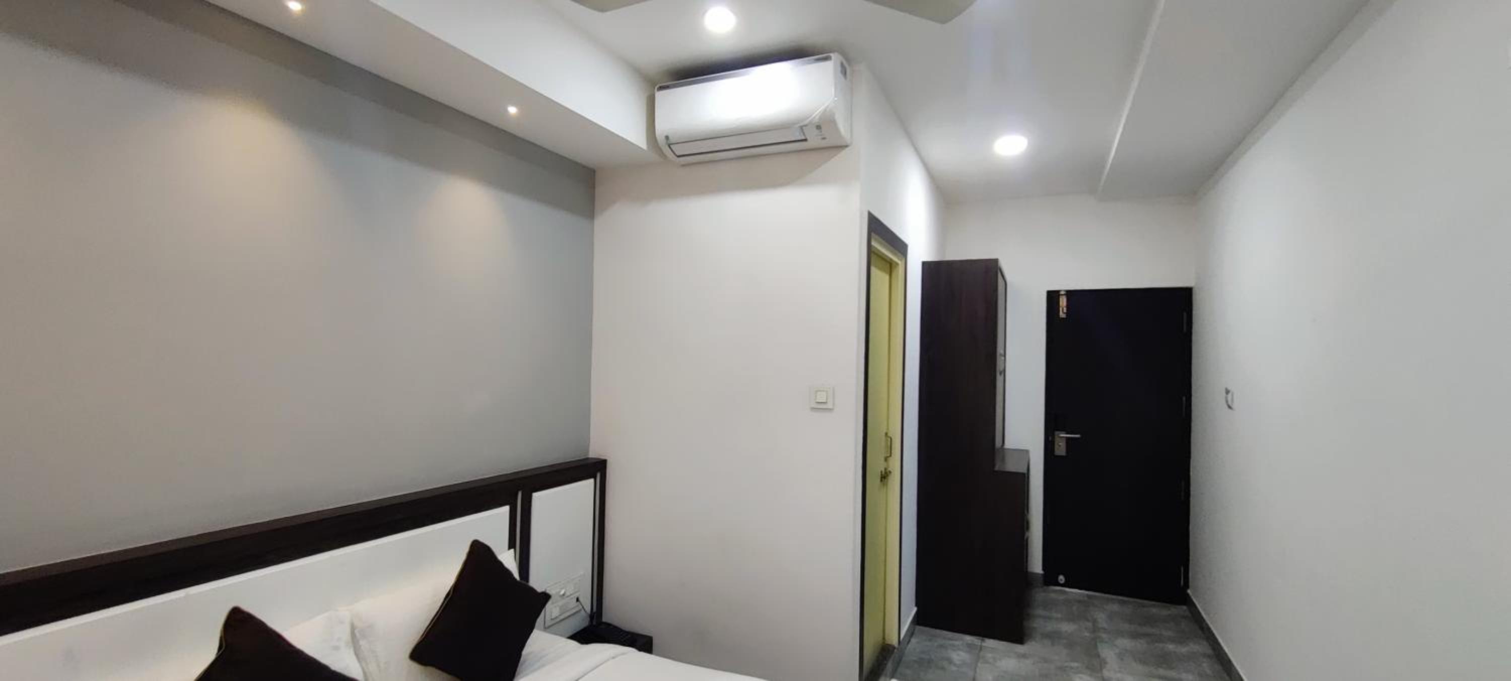 Double Room - Photo 14