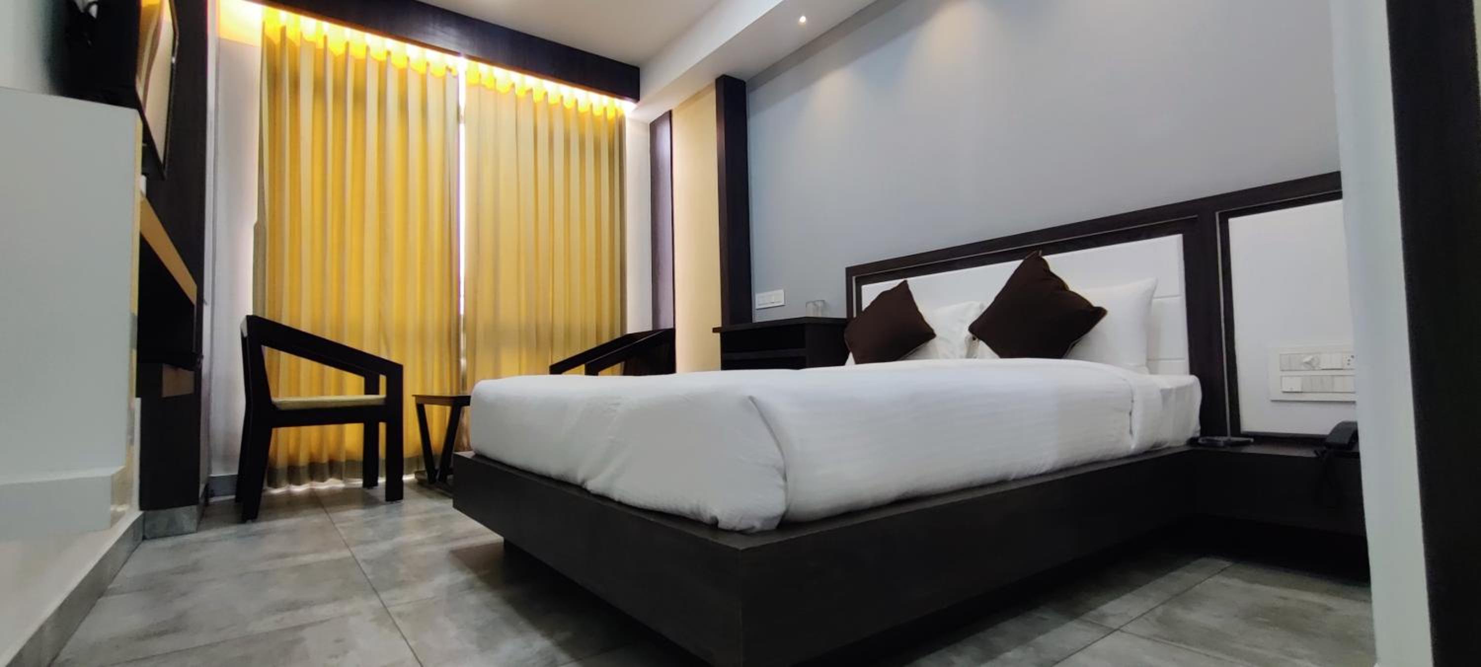 Double Room - Photo 6