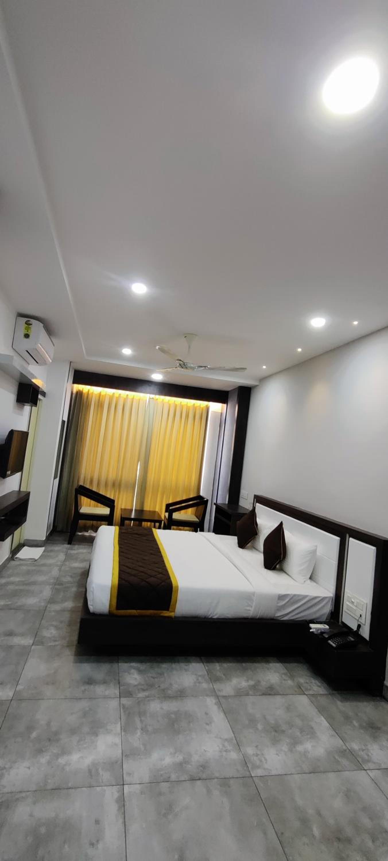 Double Room - Photo 3