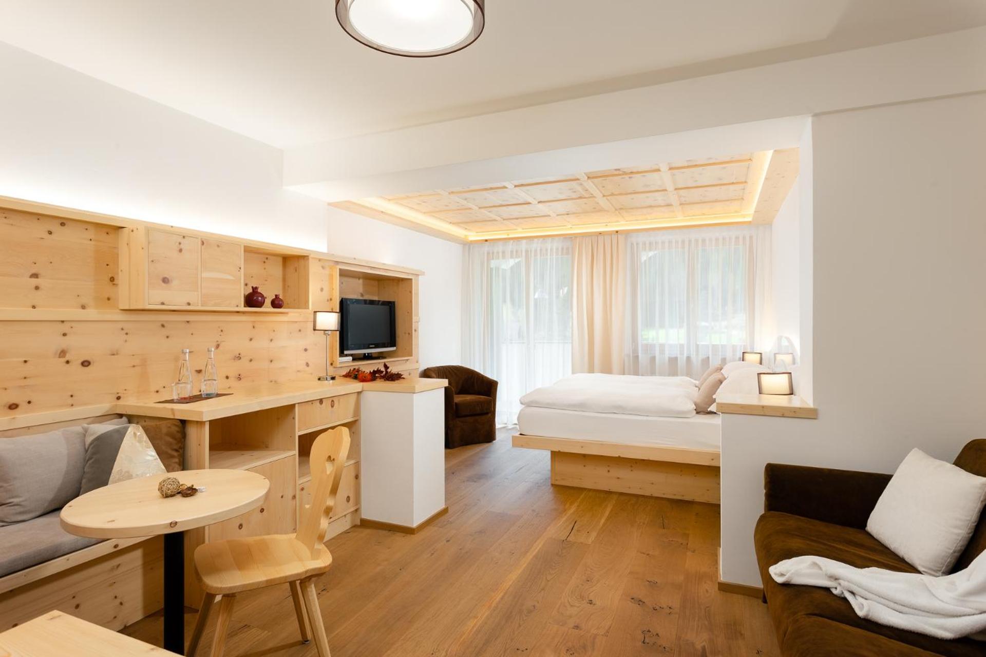 Superior Quadruple Room - Photo 2