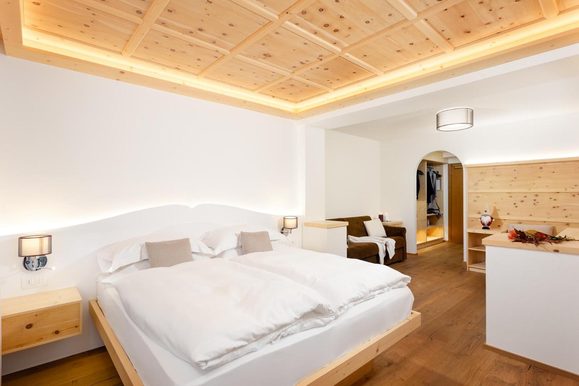 Superior Quadruple Room - Photo 1