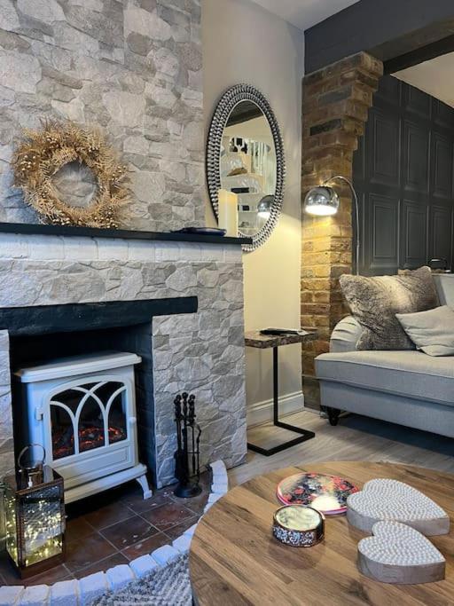 Three-Bedroom House - Photo 30