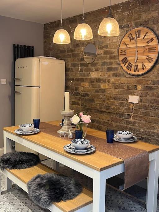 Three-Bedroom House - Photo 27