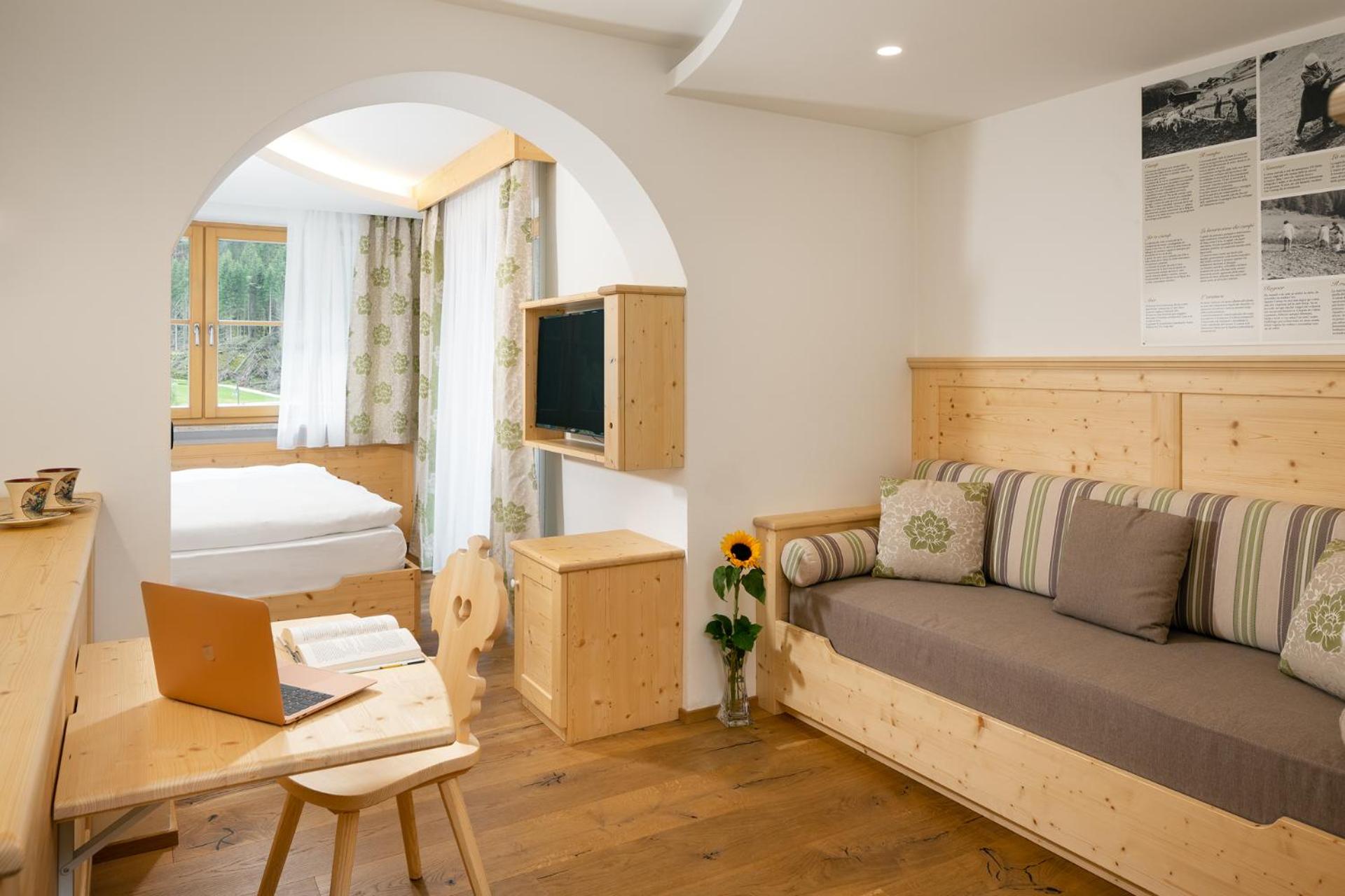 Deluxe Triple Room - Photo 8