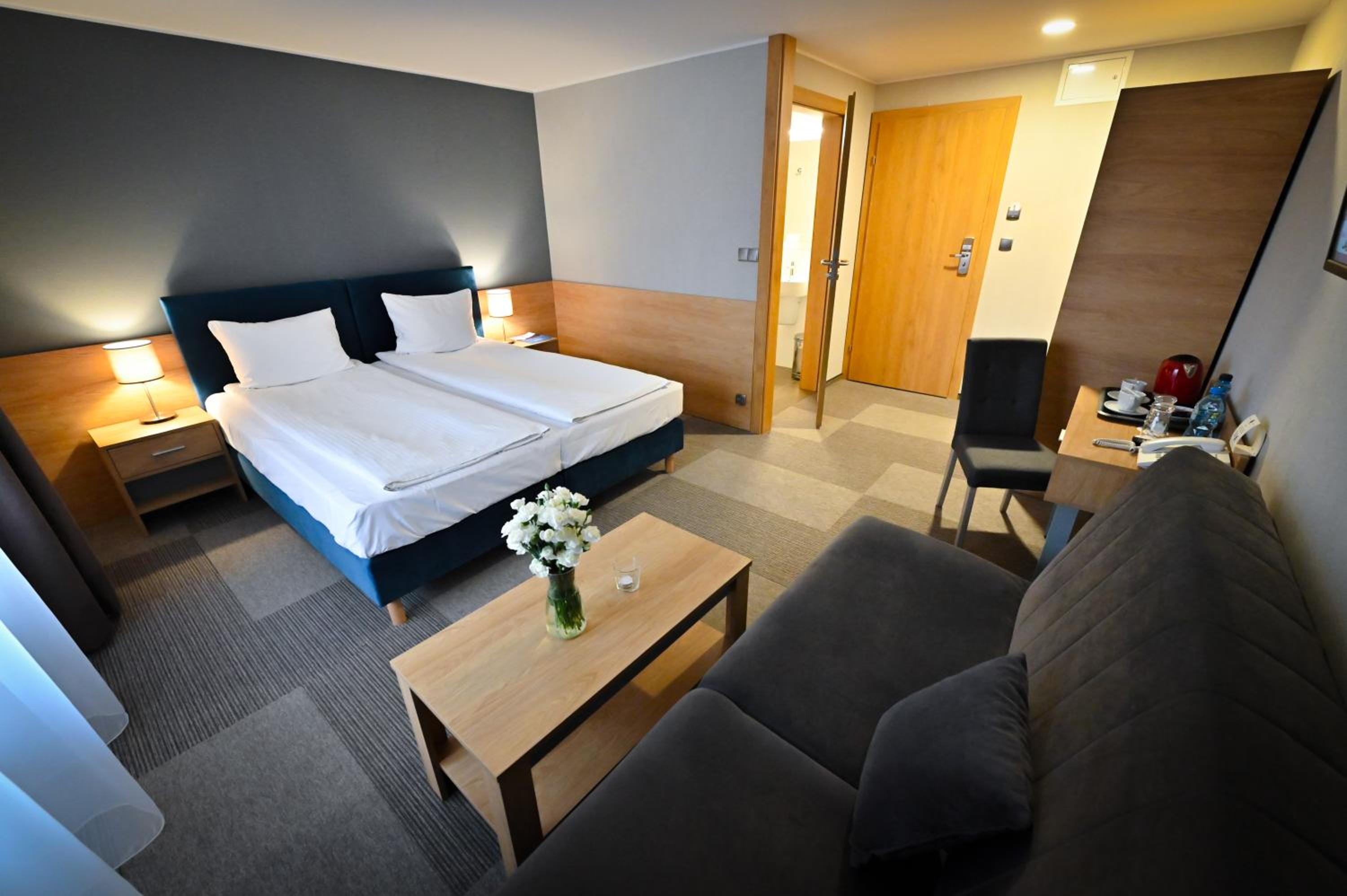 Standard Triple Room - Photo 6