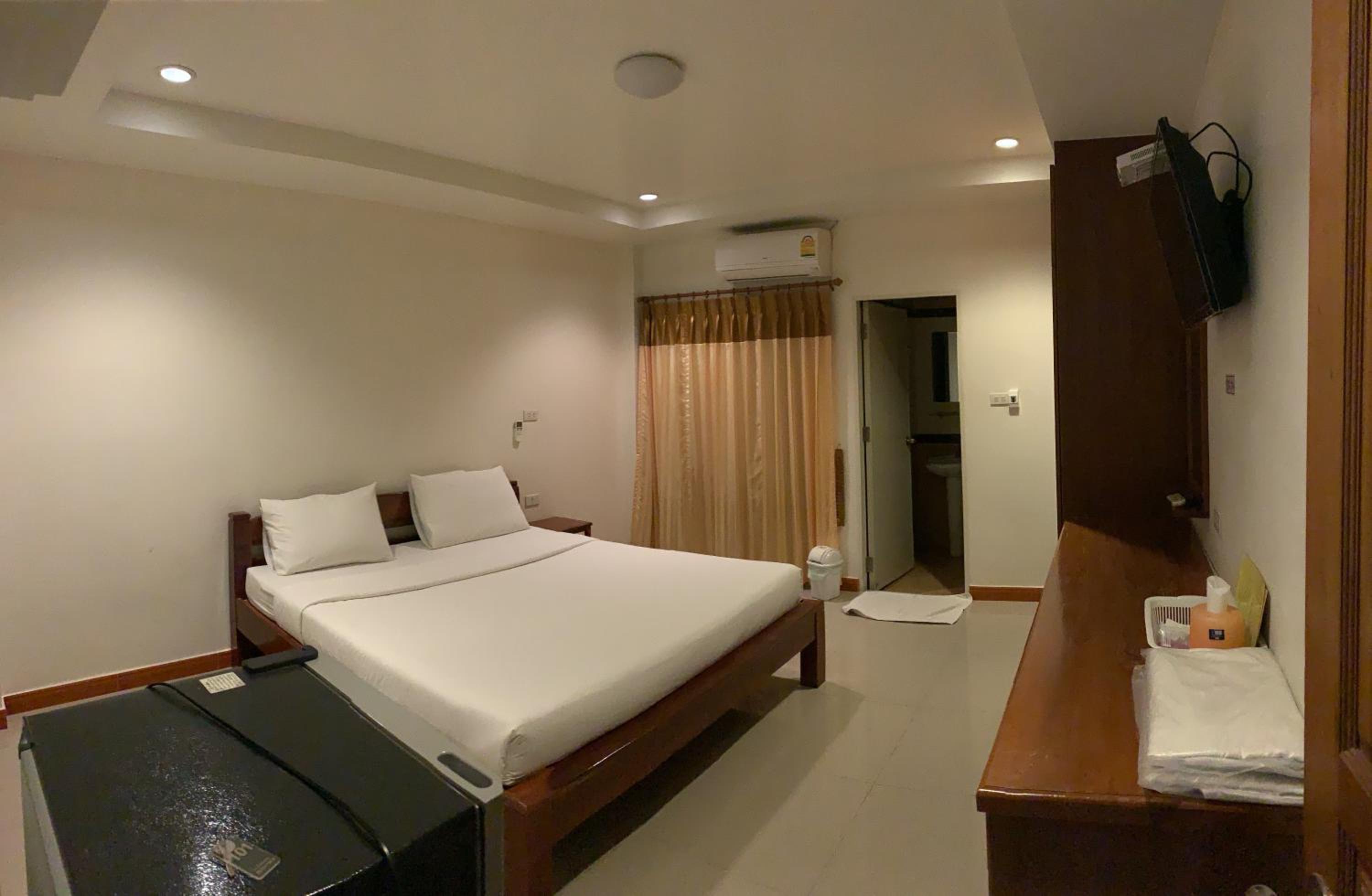 Standard Double Room photo 2