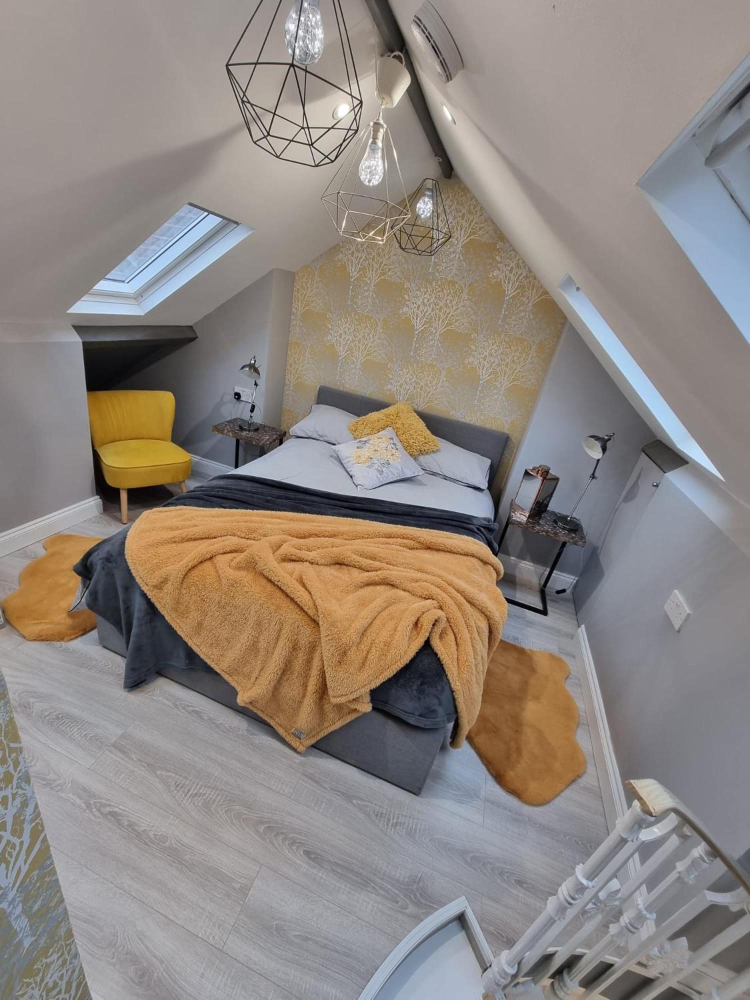 Three-Bedroom House - Photo 13