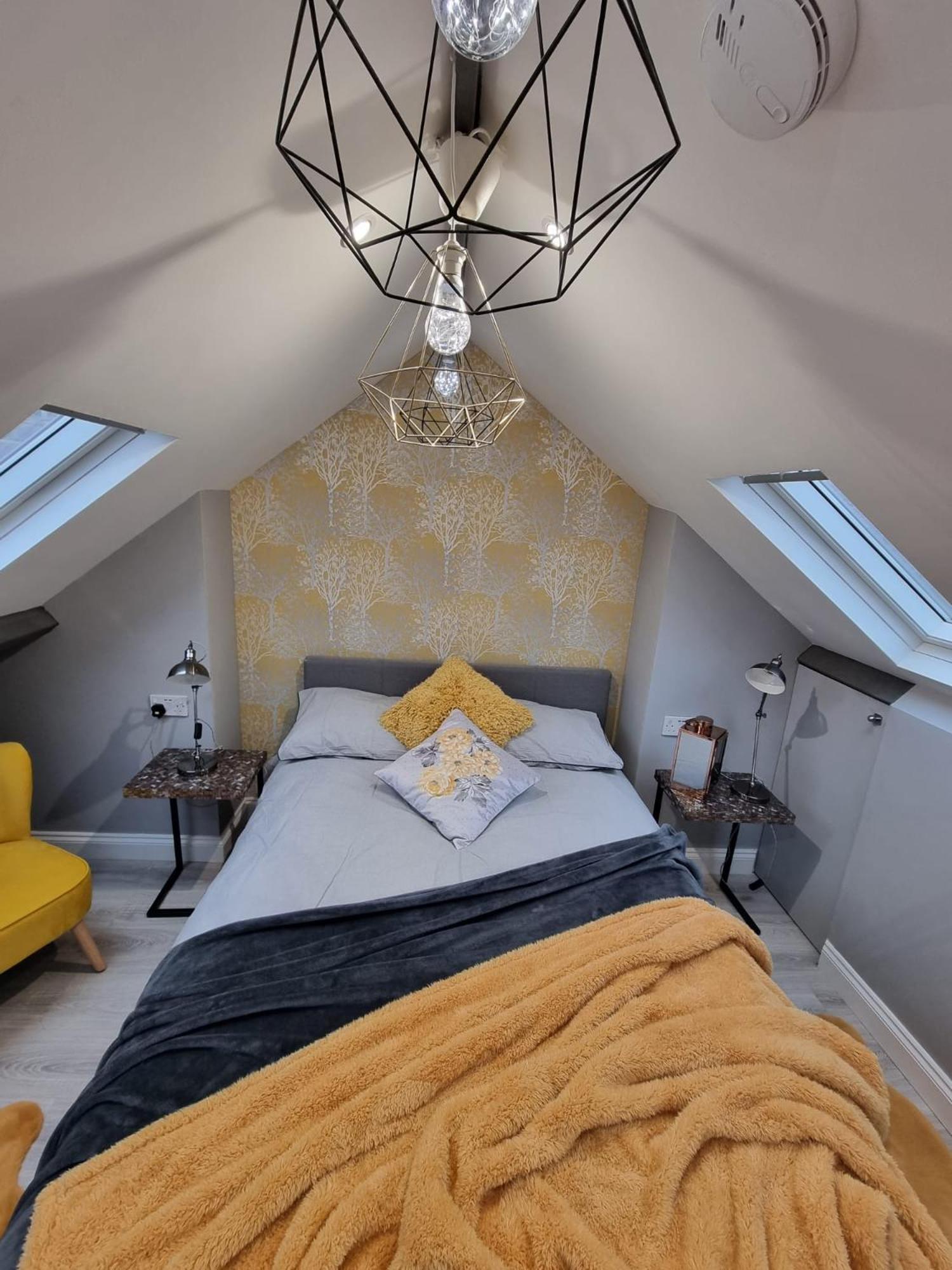 Three-Bedroom House - Photo 15