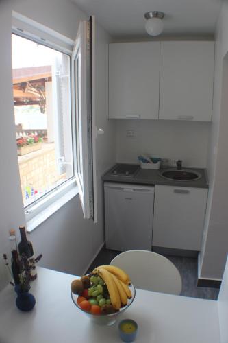 Studio Apartment with Sea View photo 3