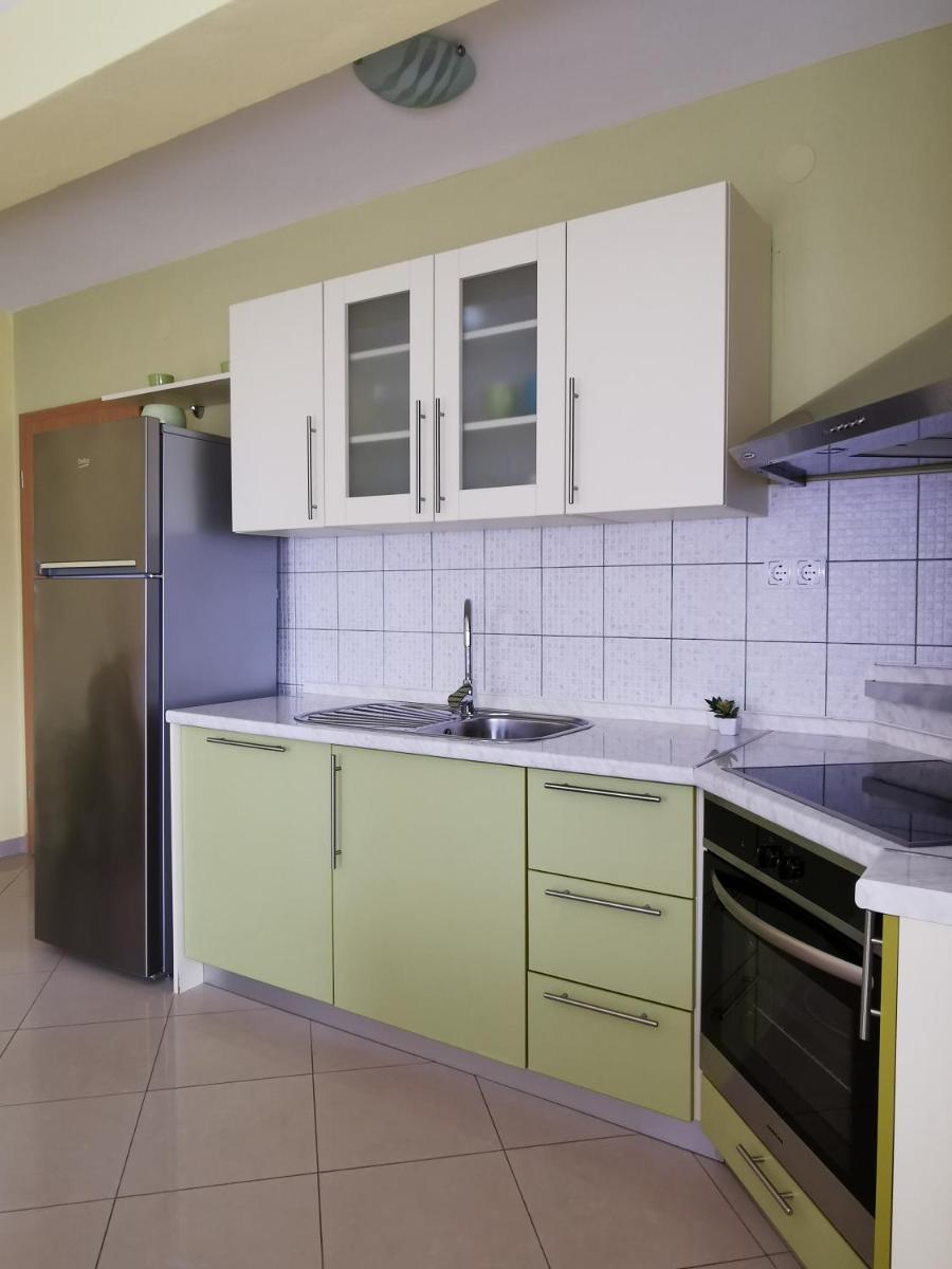 Three-Bedroom Apartment photo 1