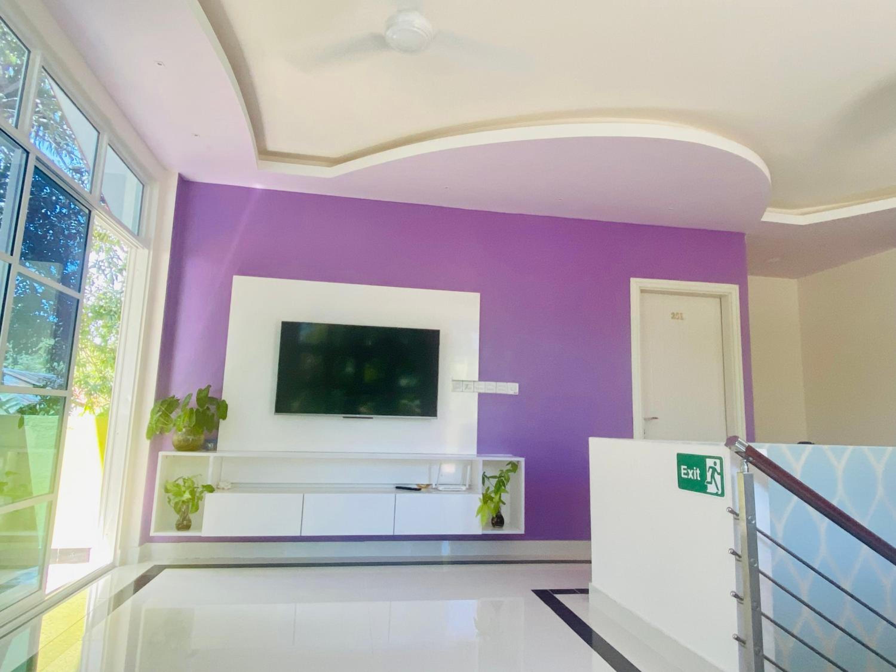Family Room with Private Bathroom - Photo 14