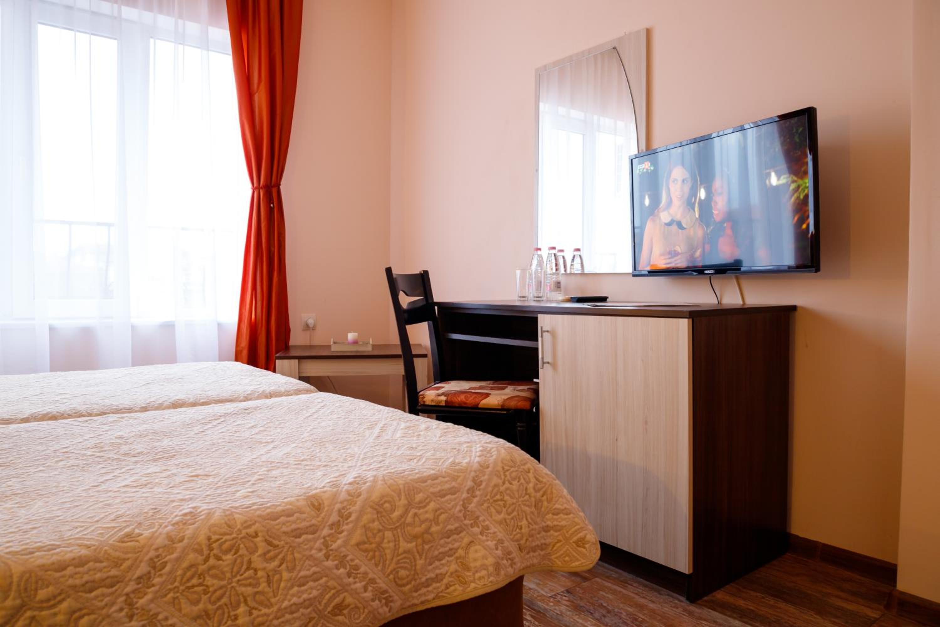 Double or Twin Room photo 1