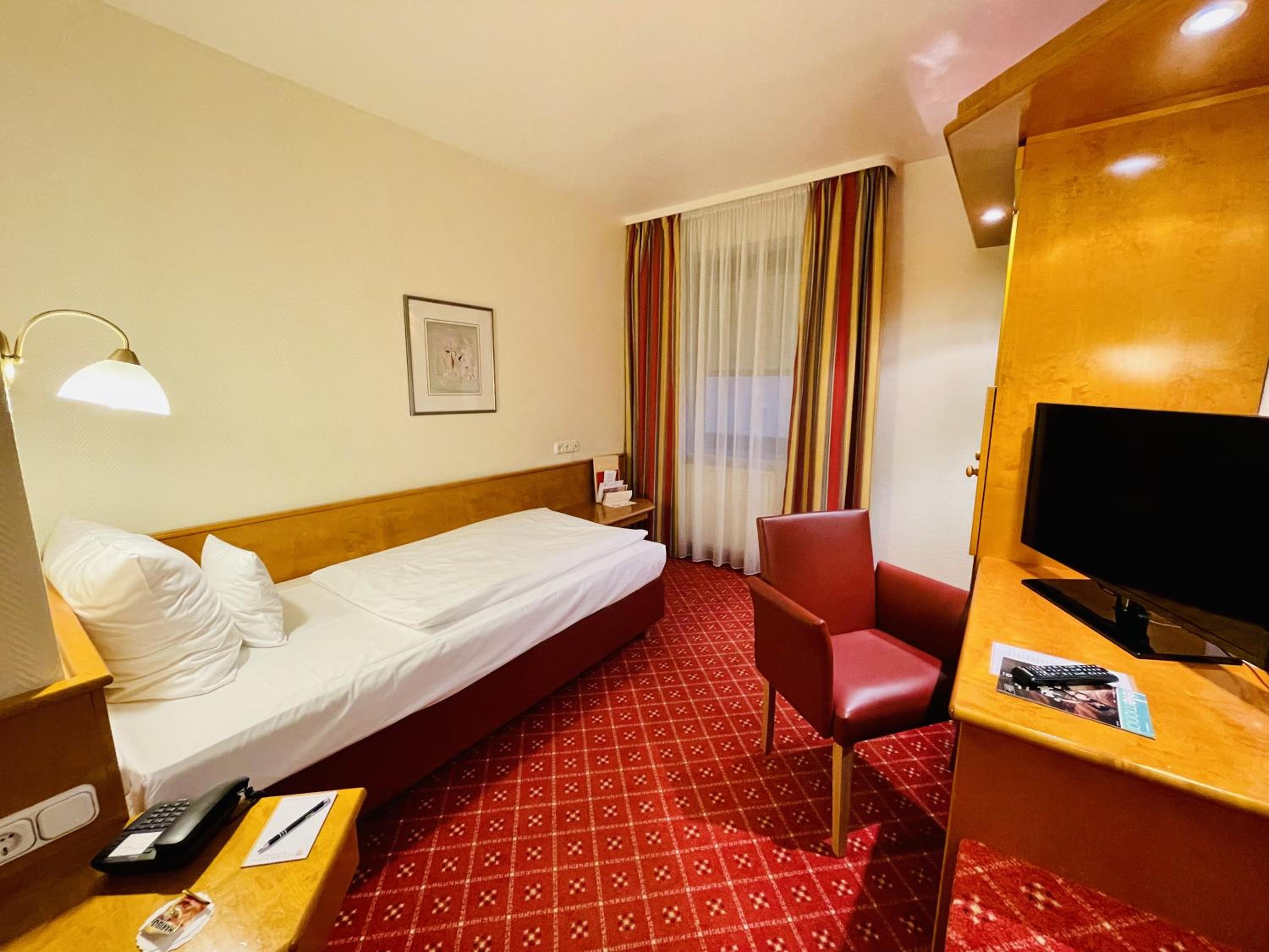 Standard Single Room photo 2
