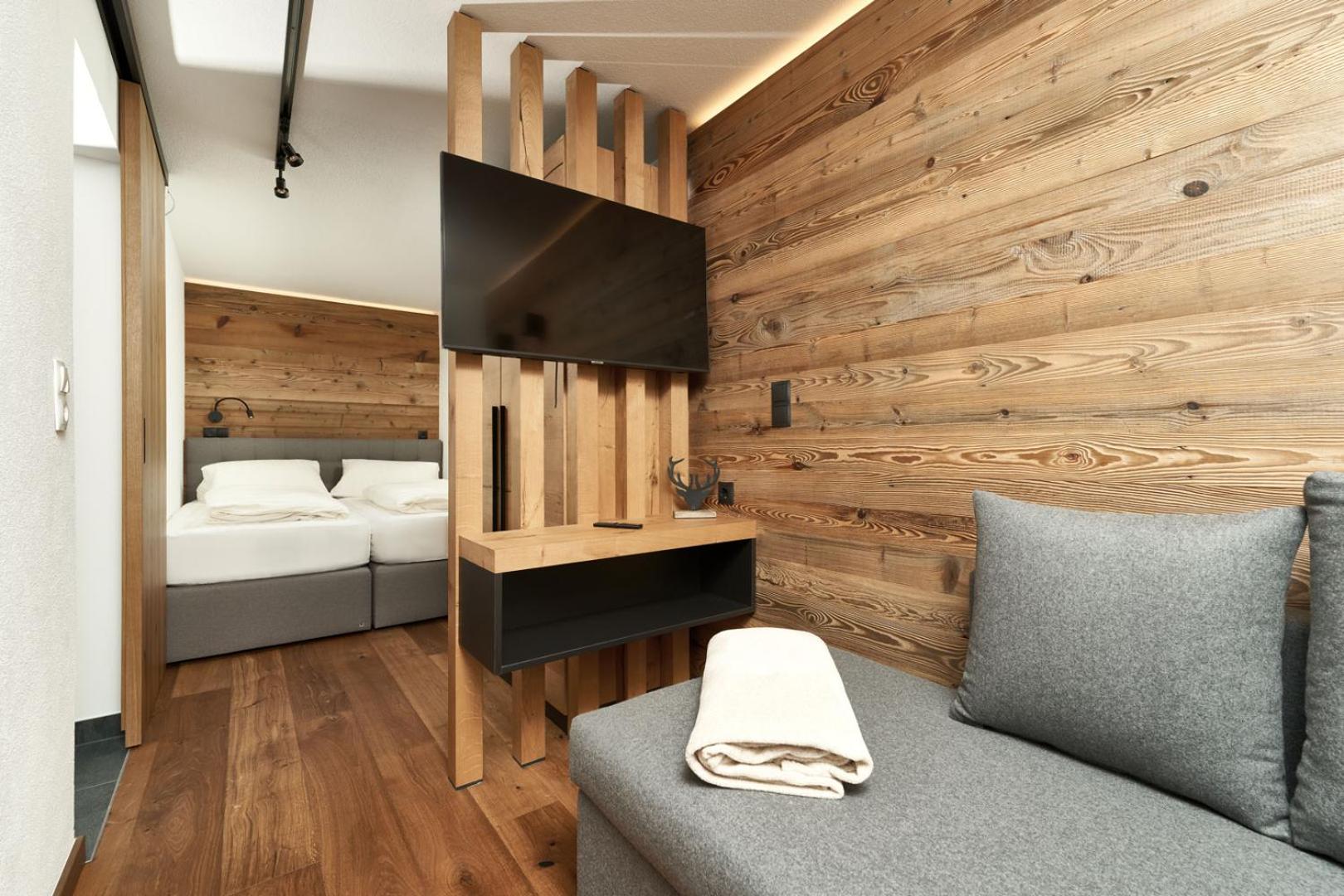 Studio Apartment photo 1