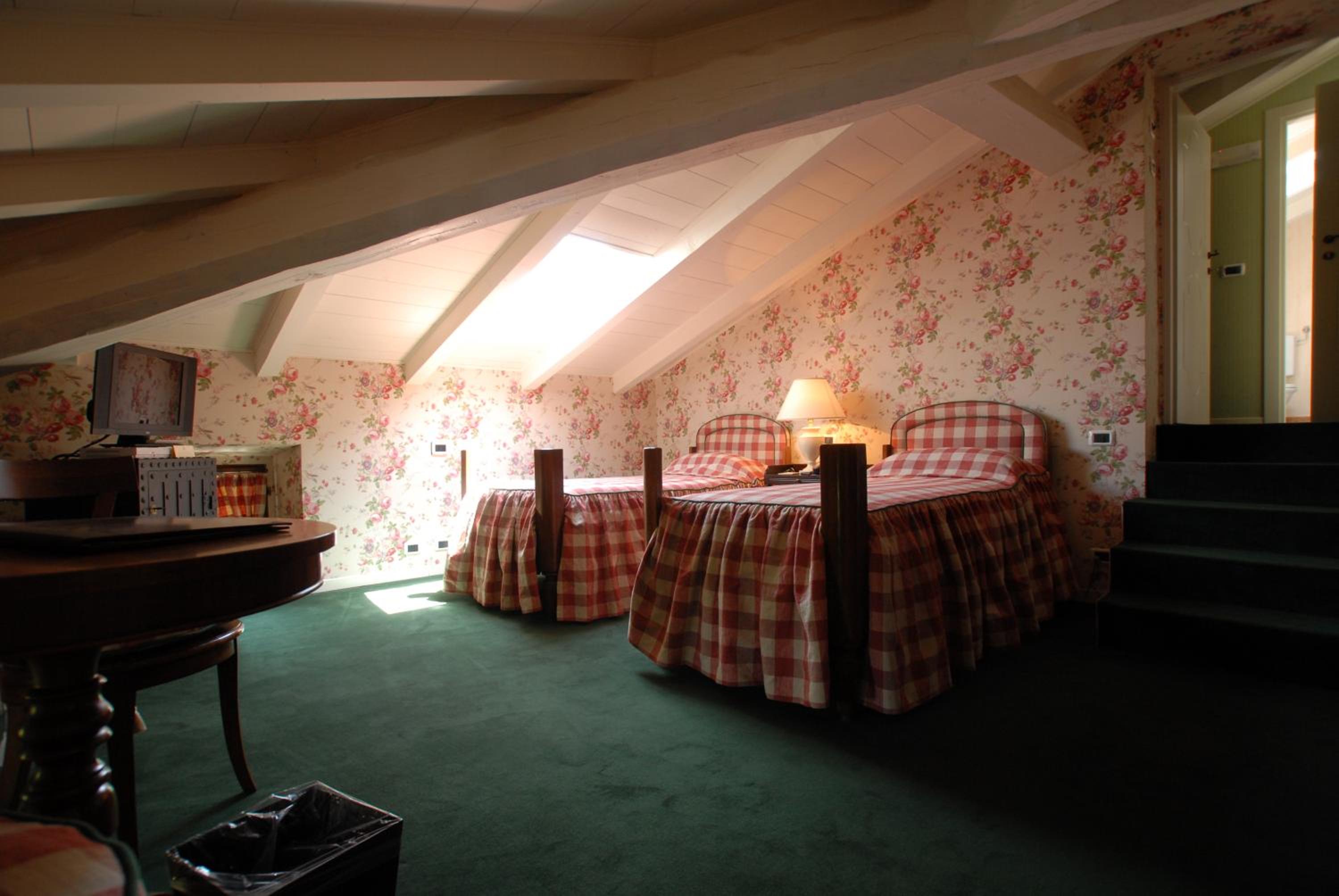 Double or Twin Room - Attic