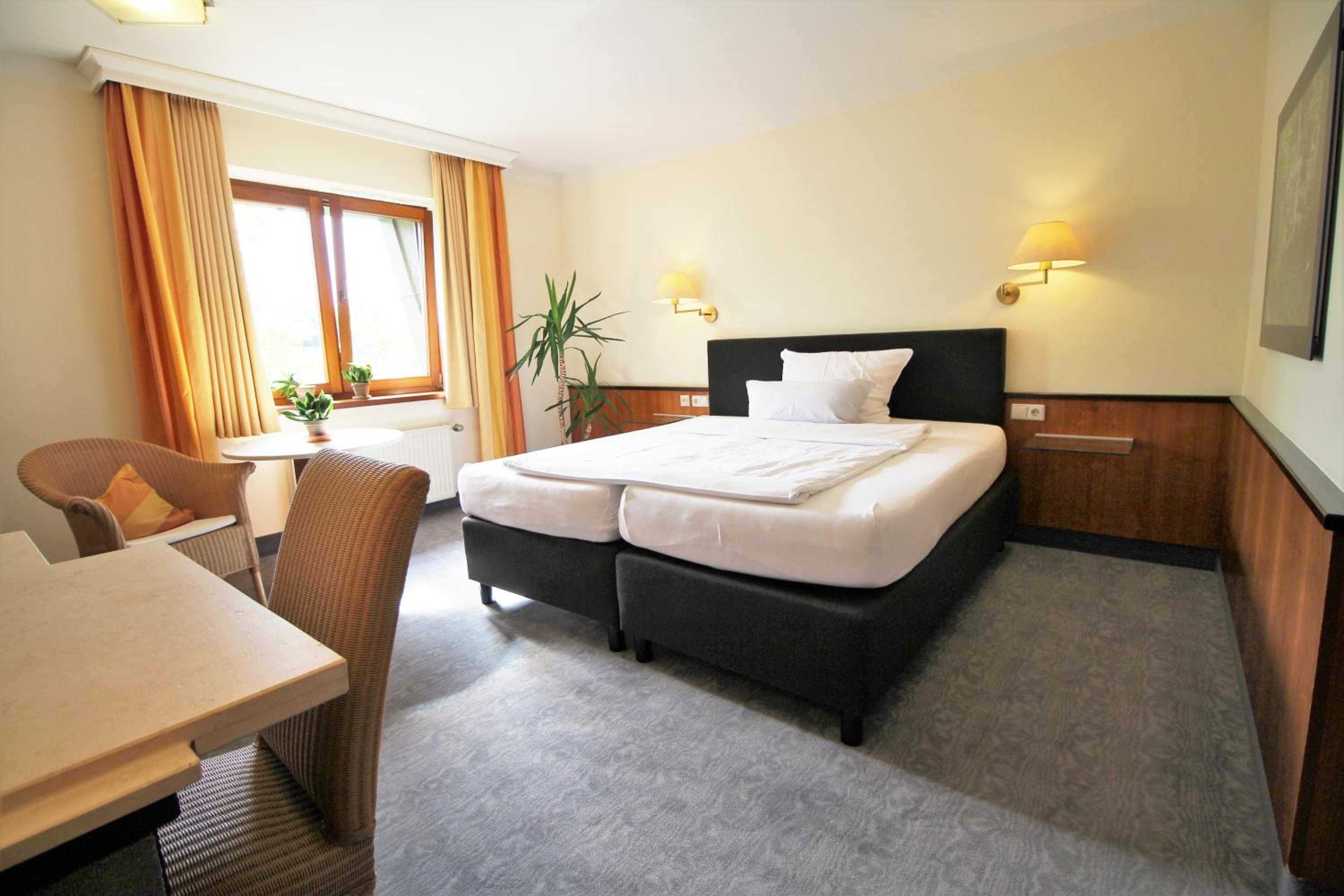 Economy Double Room