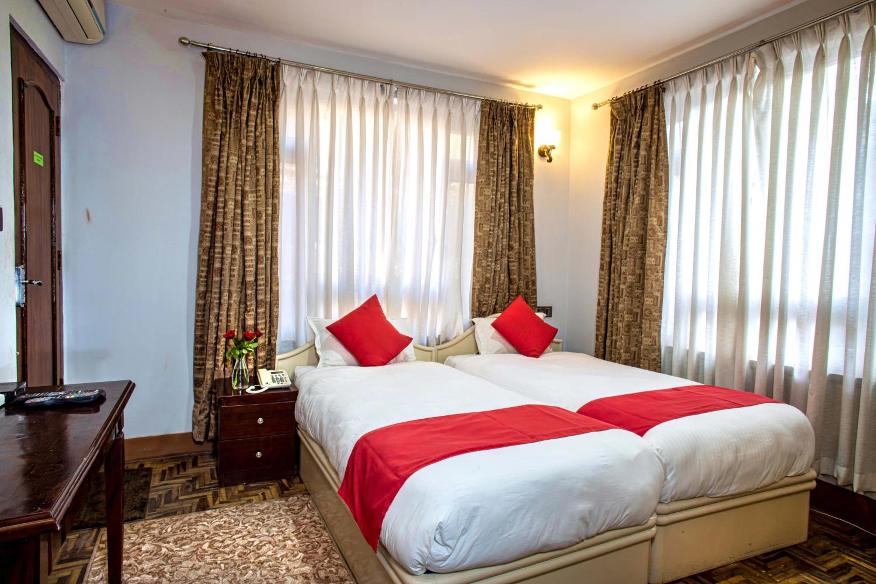 Deluxe Twin Room photo 2