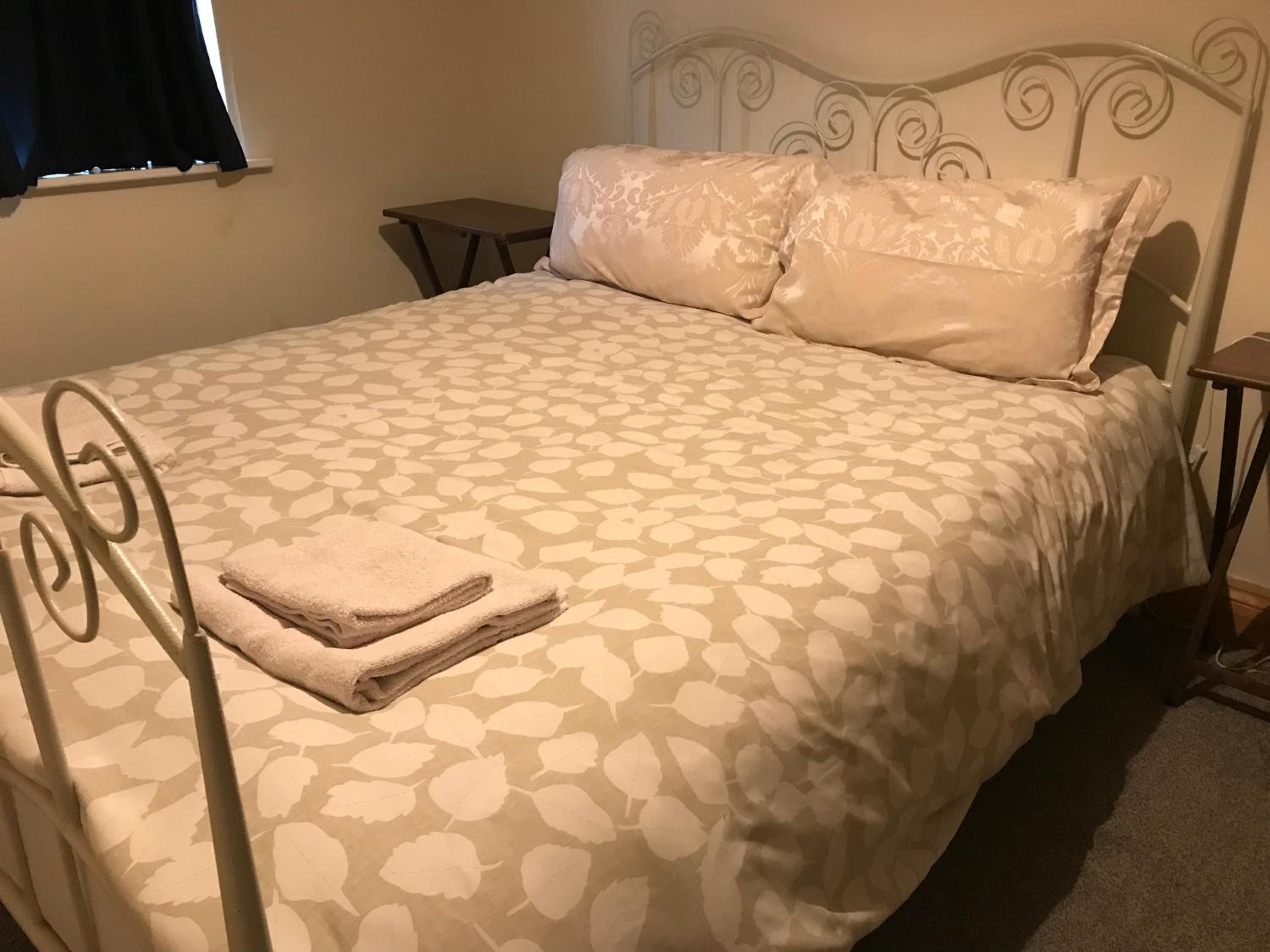 Budget Double Room photo 3