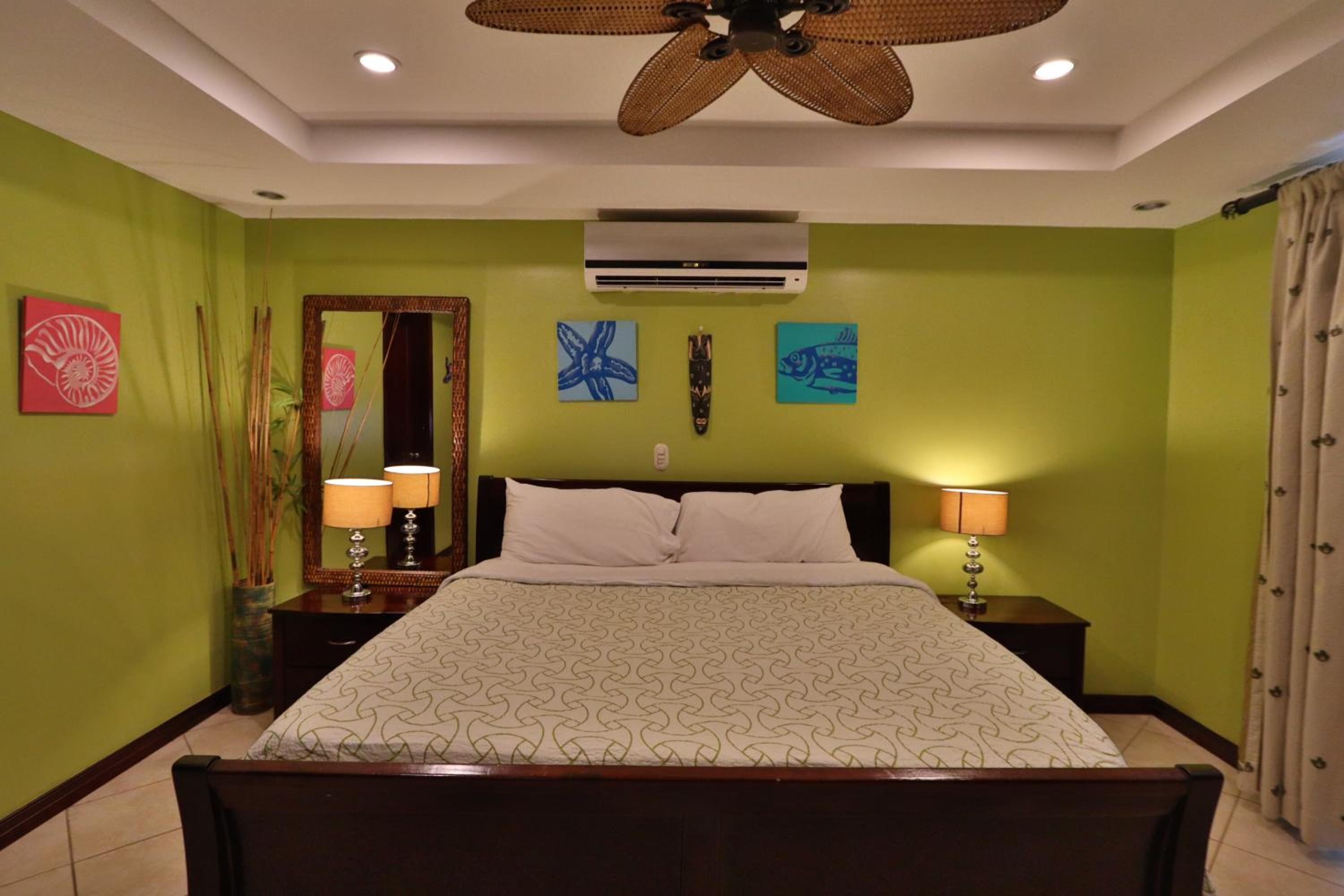 Two-Bedroom Apartment with Balcony - Photo 6