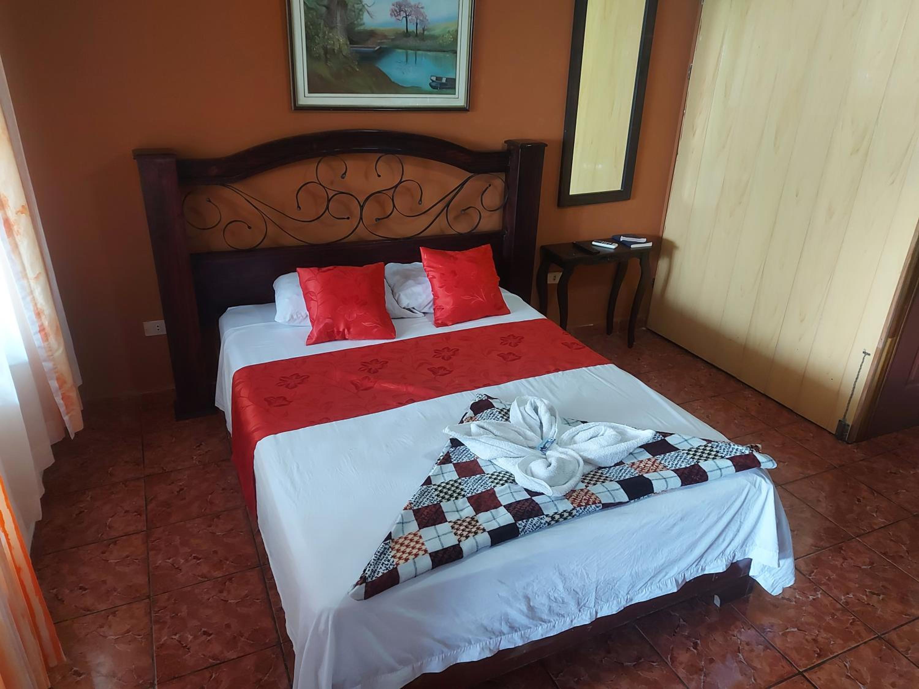 Double Room - Disability Access photo 2