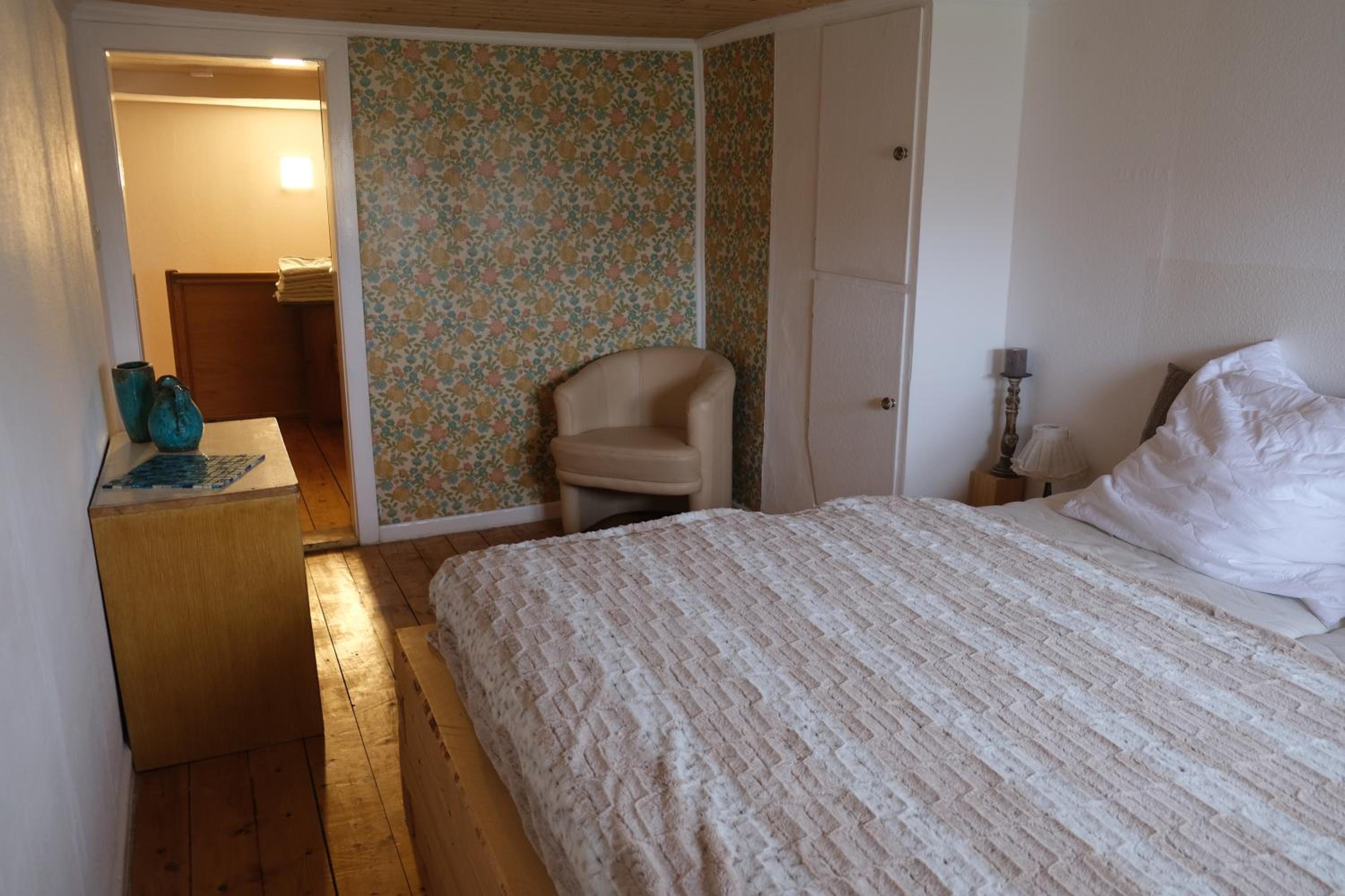 Four-Bedroom House photo 1