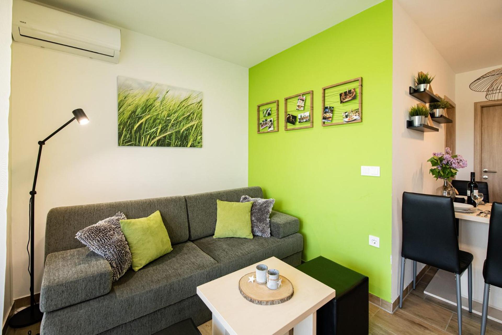 Apartment photo 1