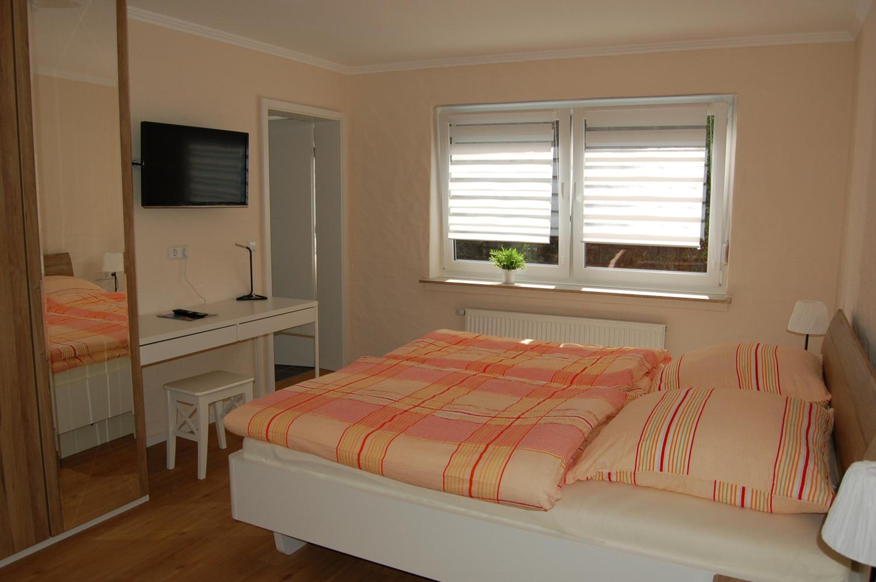 Apartment with Balcony photo 2
