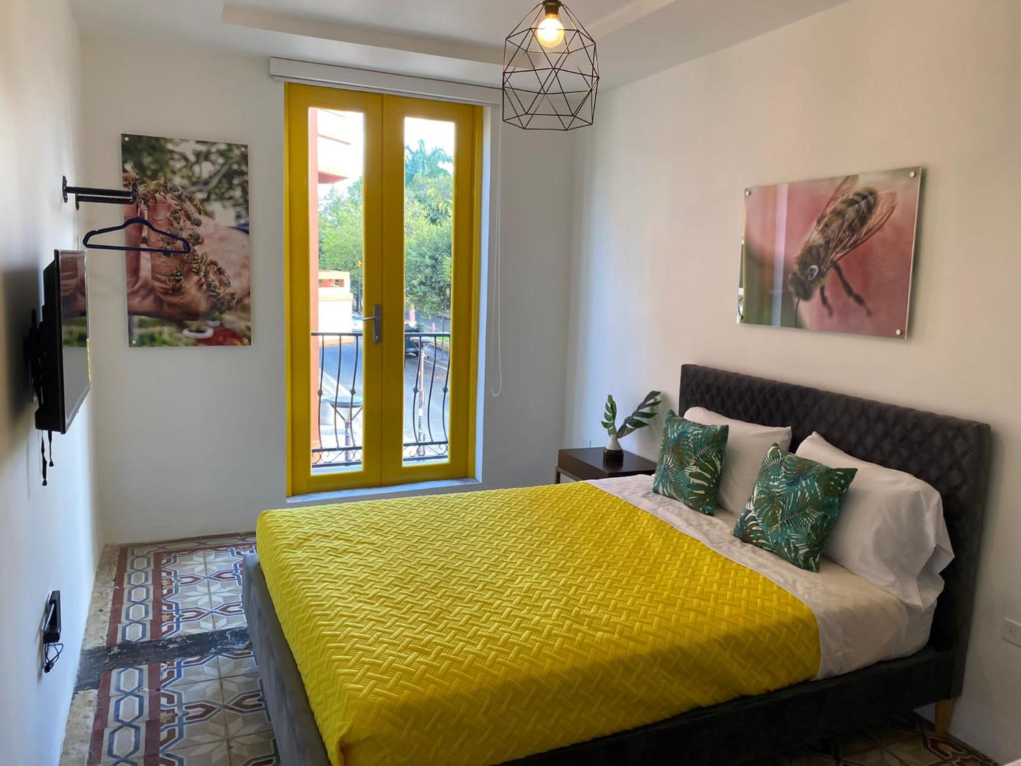 Queen Room with Balcony photo 2