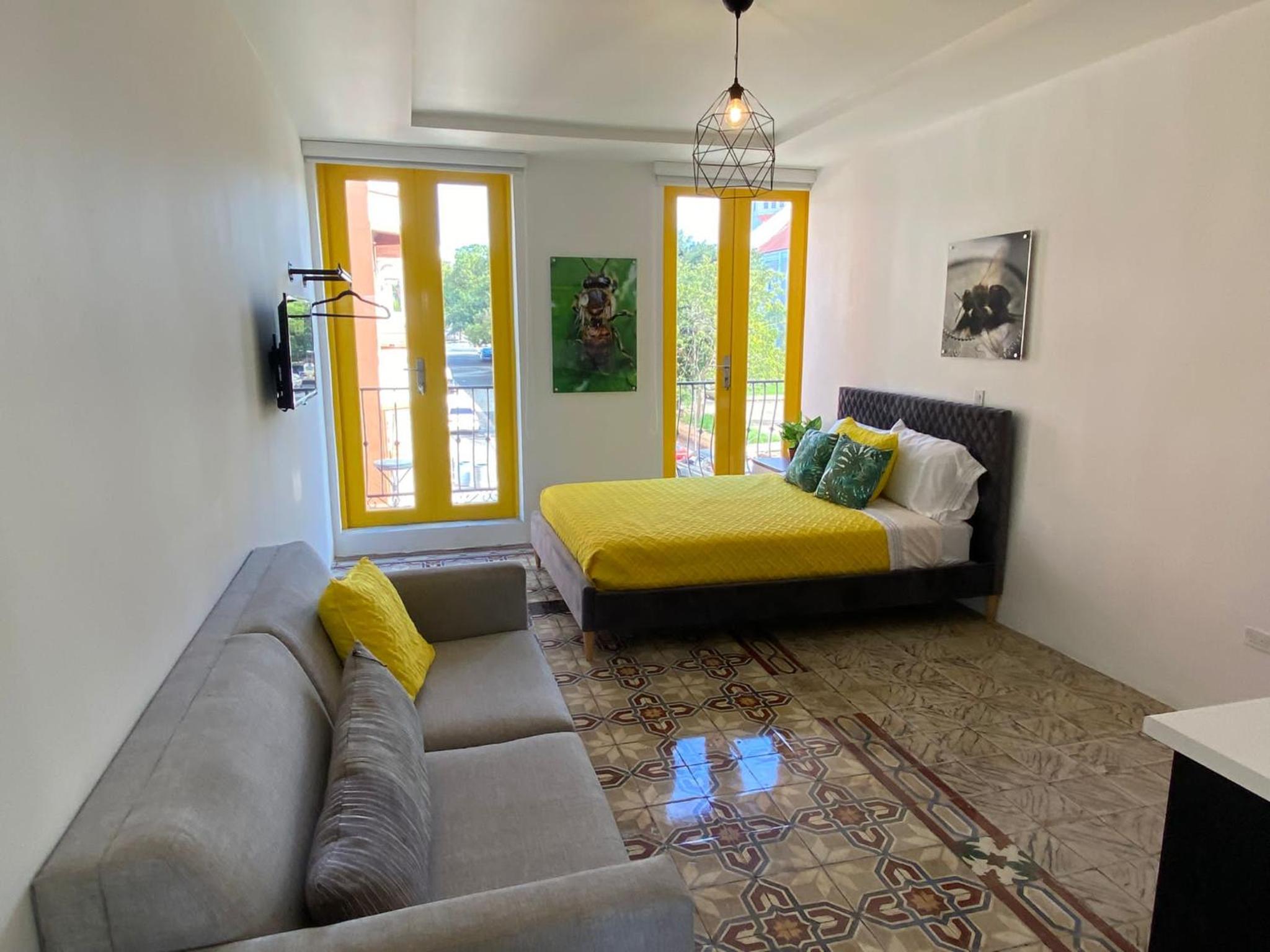 Queen Room with Balcony photo 3