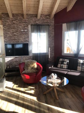 Three-Bedroom Chalet photo 3