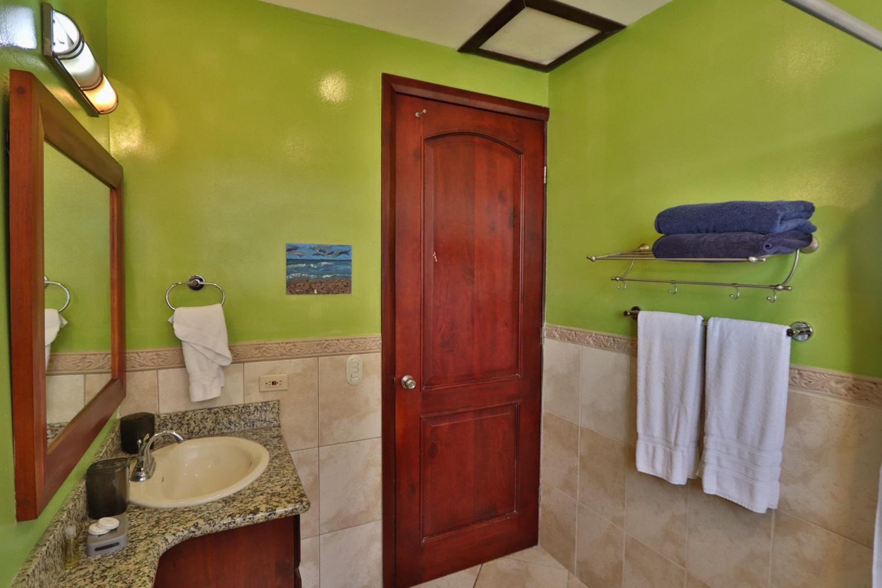 Two-Bedroom Apartment with Balcony - Photo 11