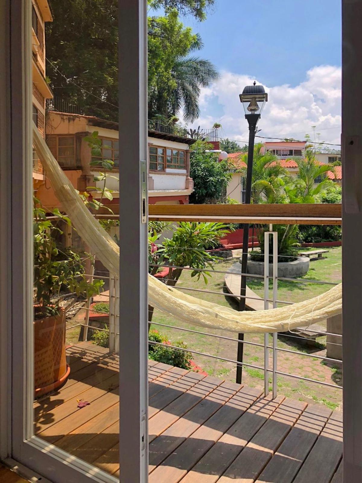 Double Room with Balcony - Photo 9