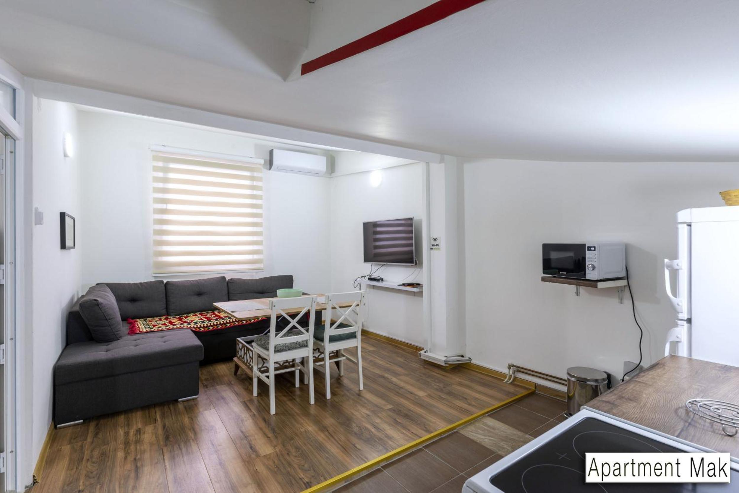 Deluxe Apartment photo 1