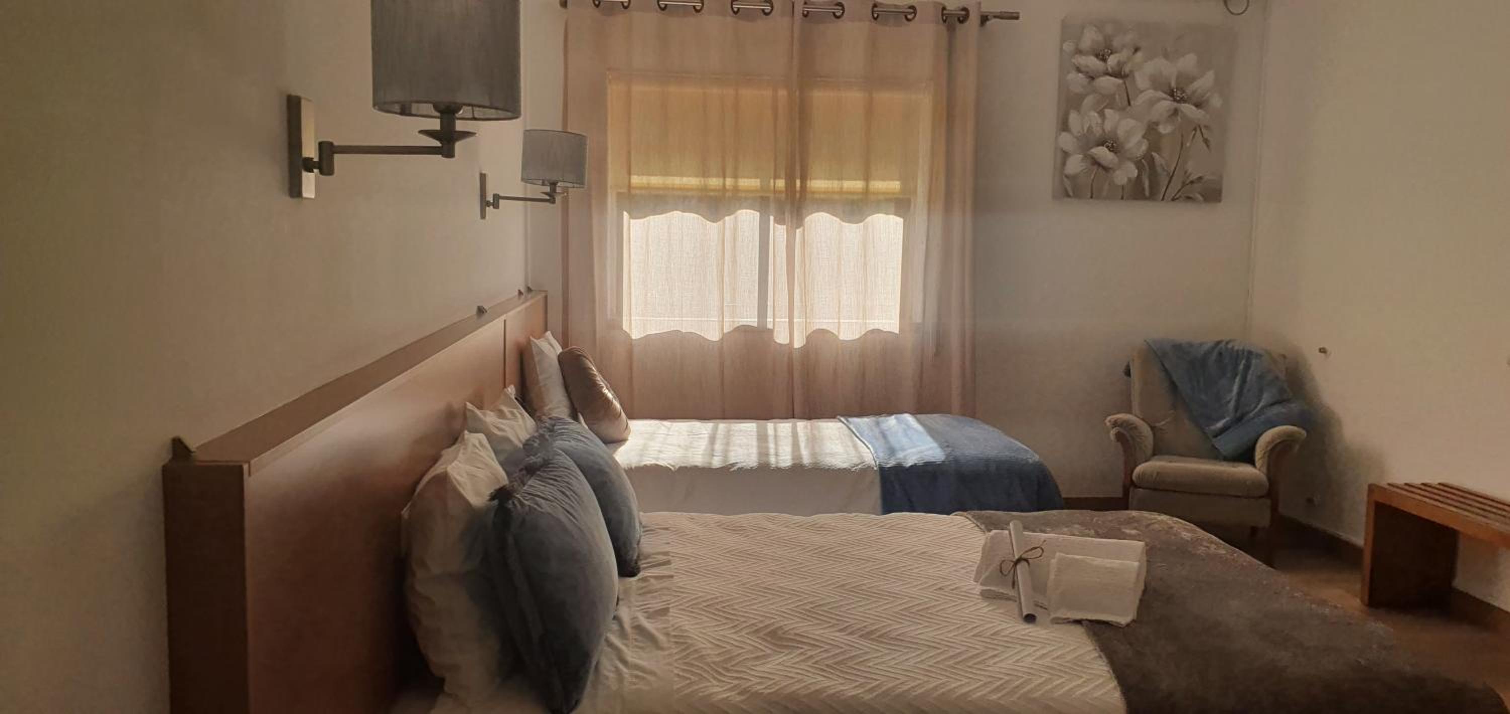 Double or Twin Room - Photo 10