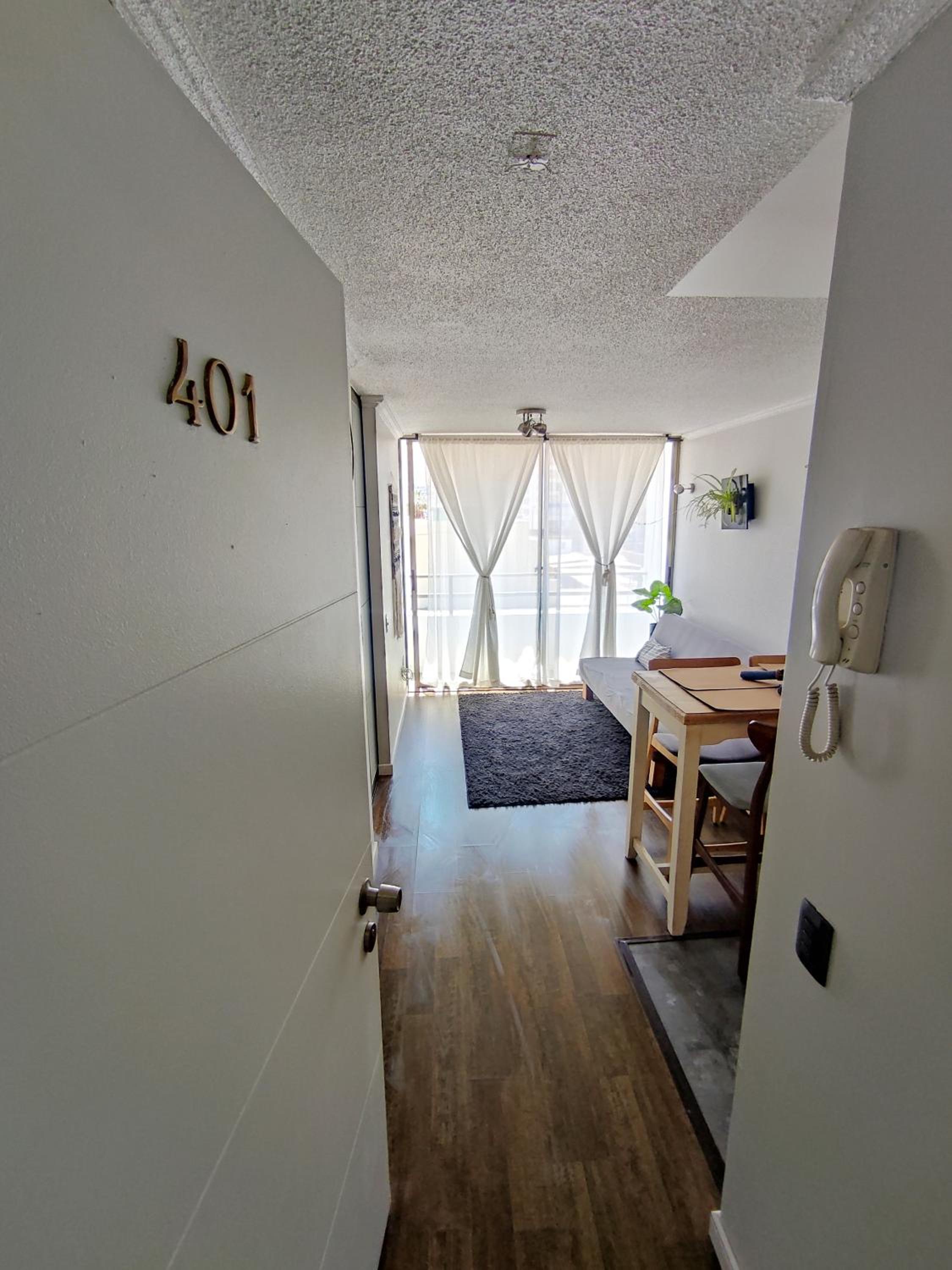 One-Bedroom Apartment photo 1