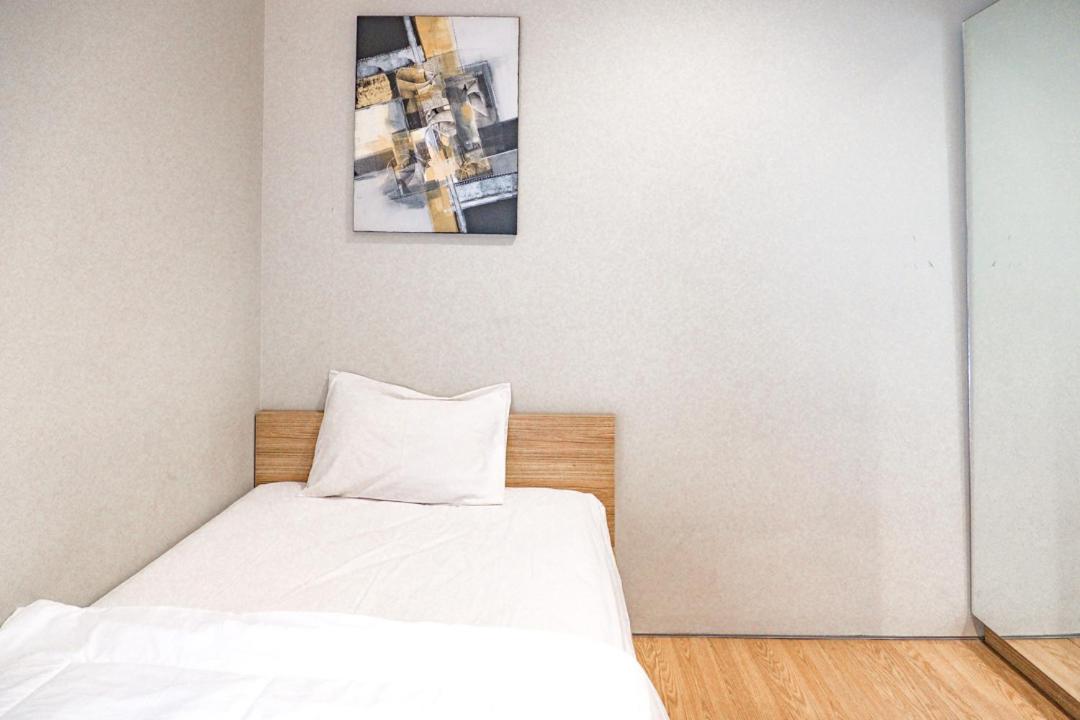 Twin Room - Photo 19