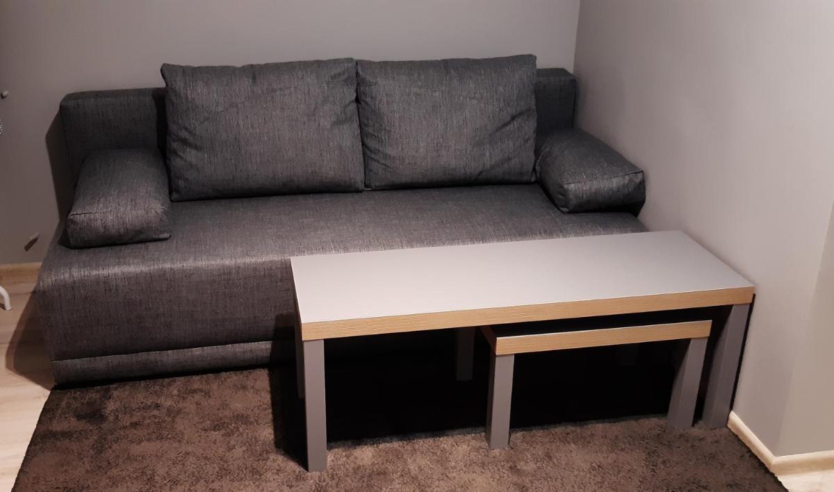One-Bedroom Apartment - Photo 2
