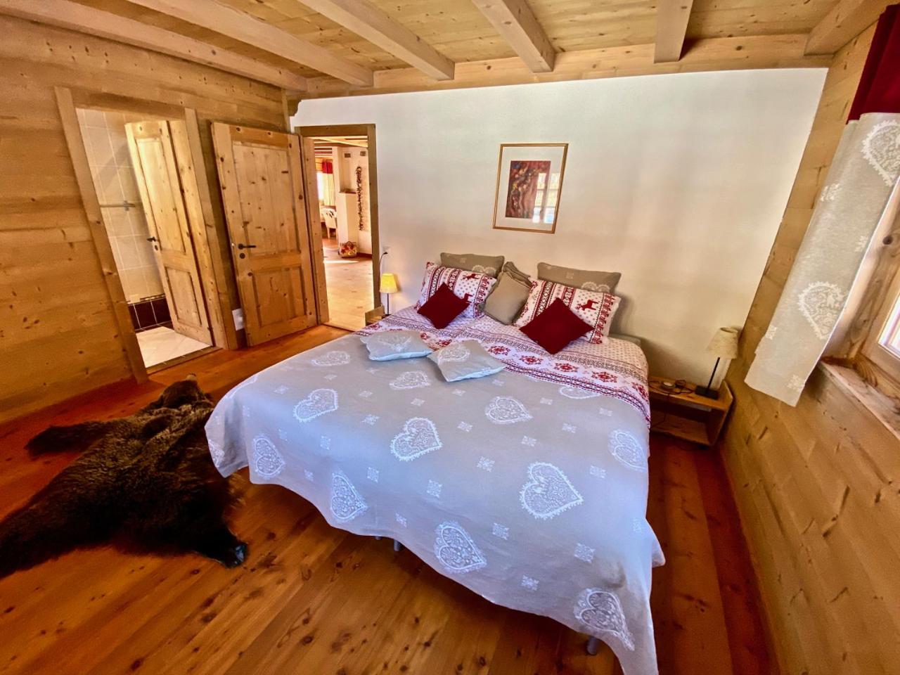 Chalet photo 1