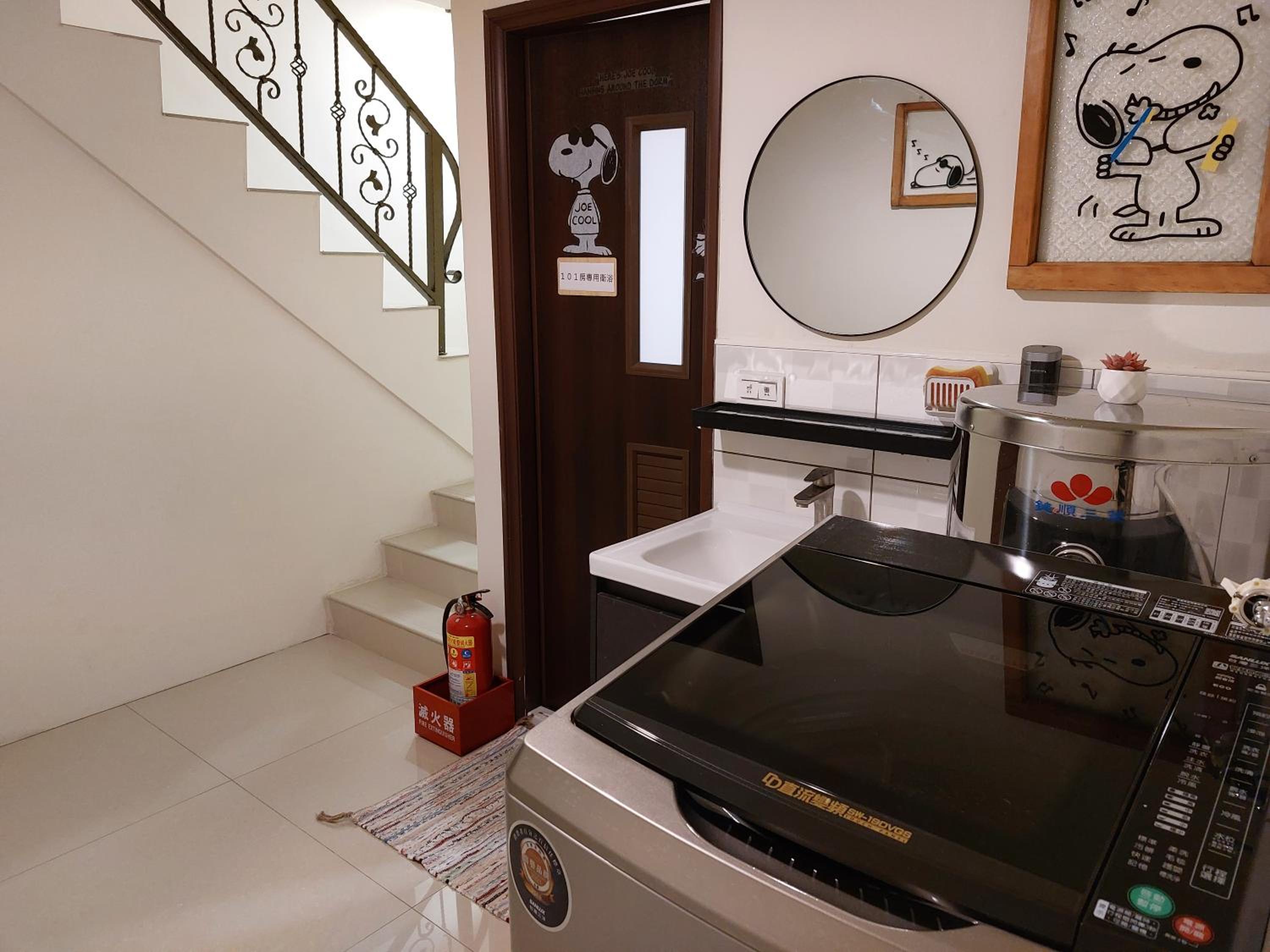 Double Room with Shared Bathroom photo 3