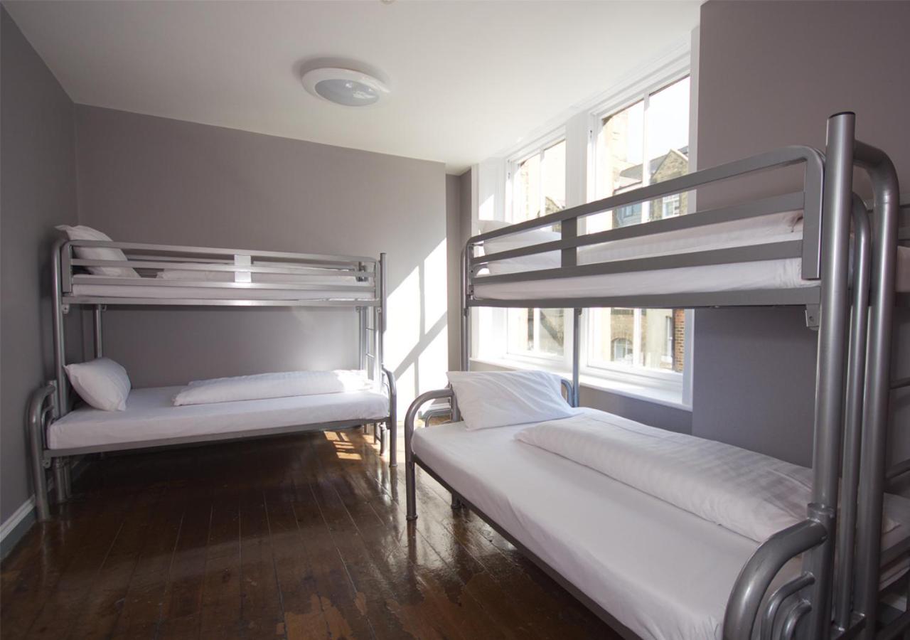 Bed in 4-Bed Mixed Dormitory Room photo 2