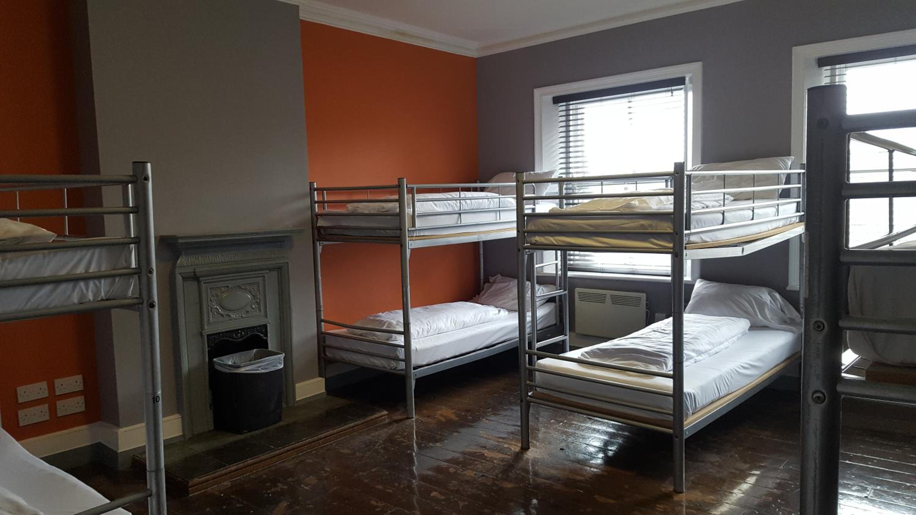 Bed in 10-Bed Mixed Dormitory Room photo 1