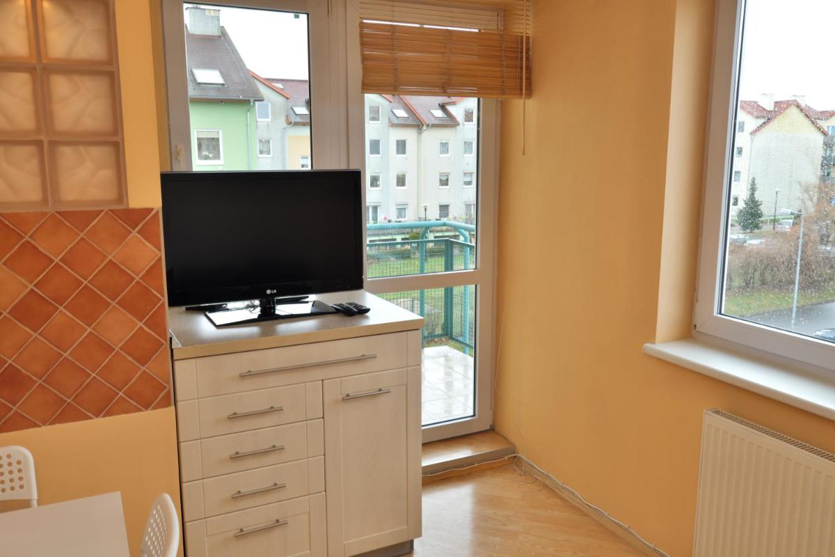Two-Bedroom Apartment - Photo 5
