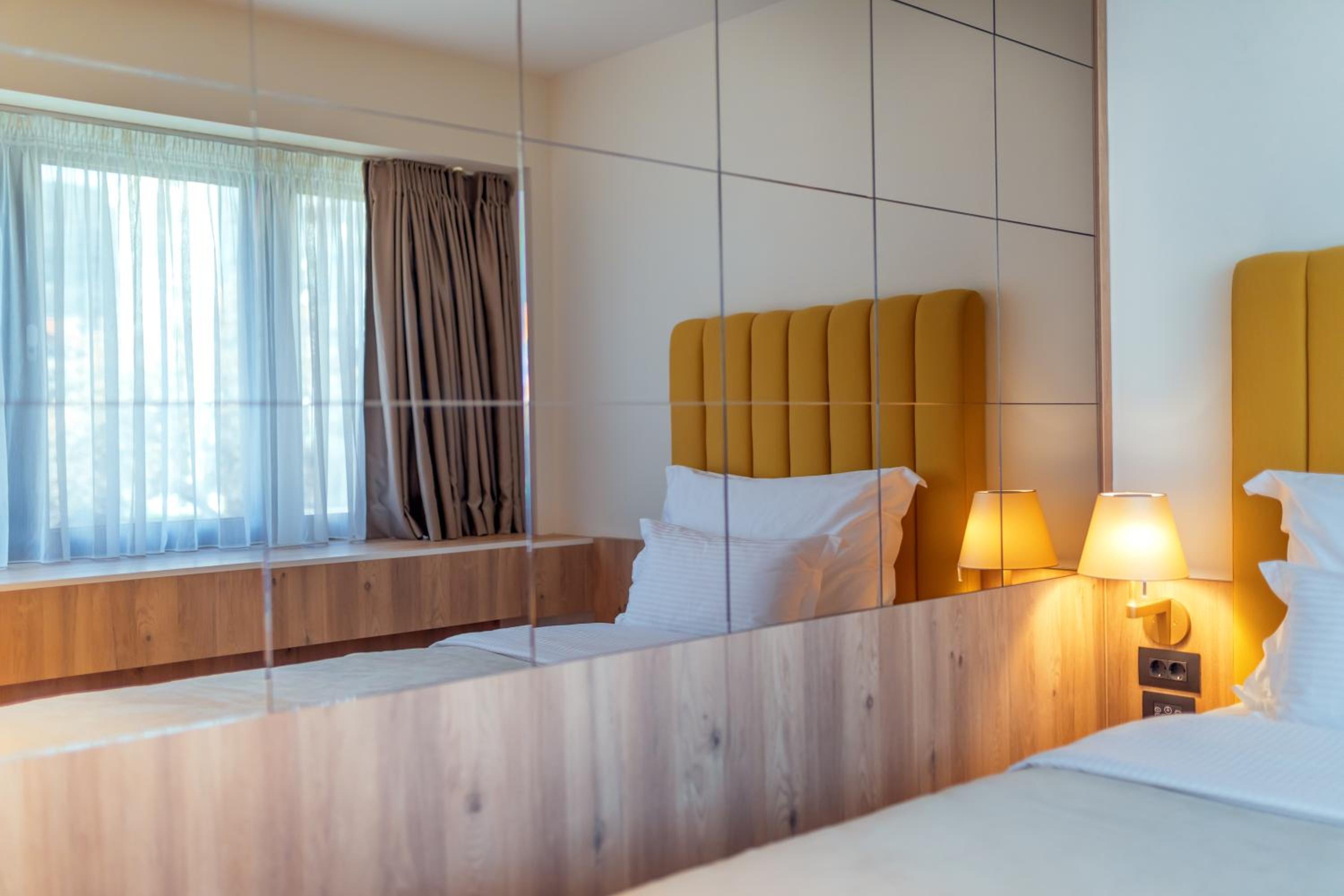 Triple Room with City View
