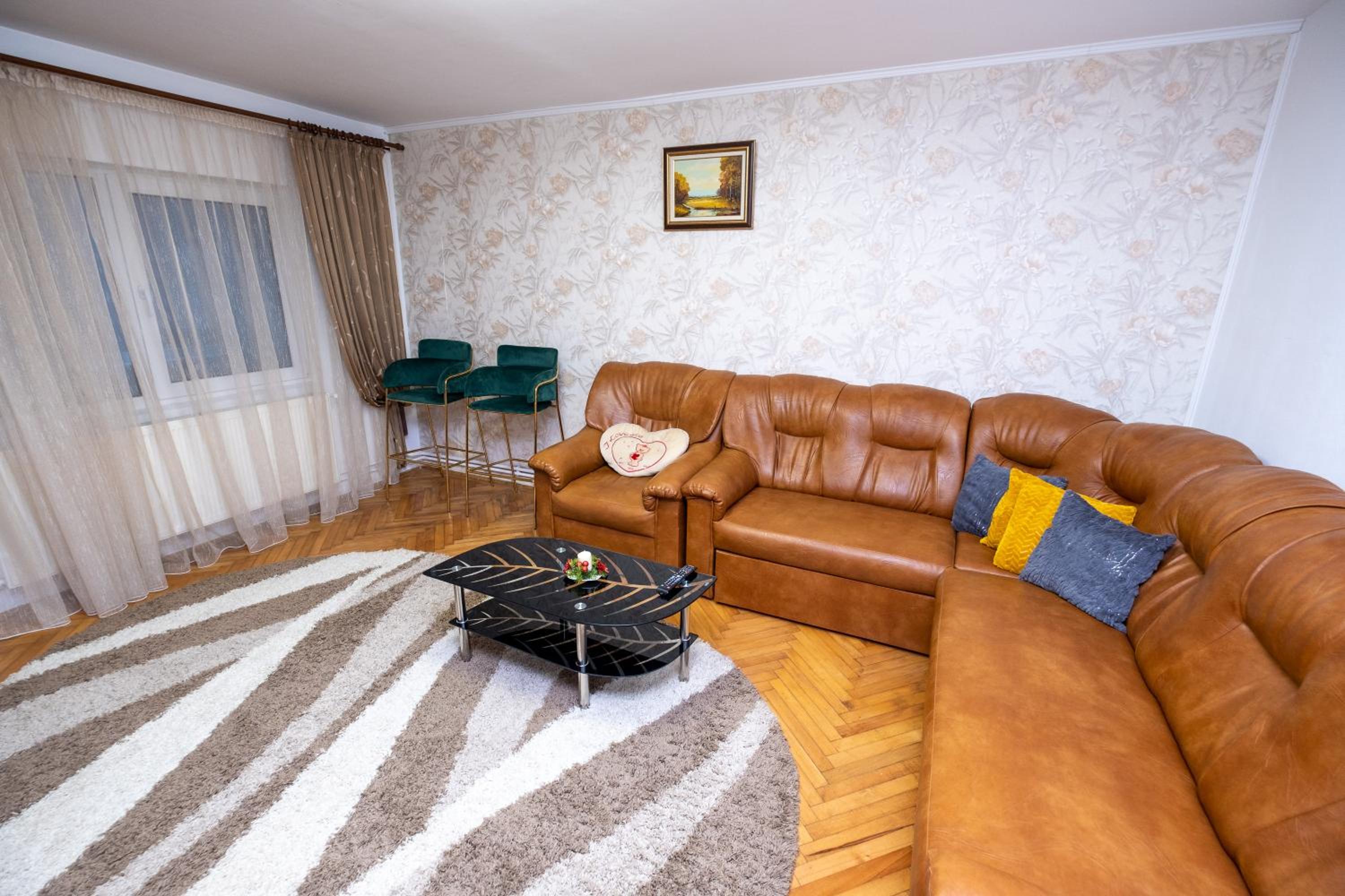 Two-Bedroom Apartment - Photo 4
