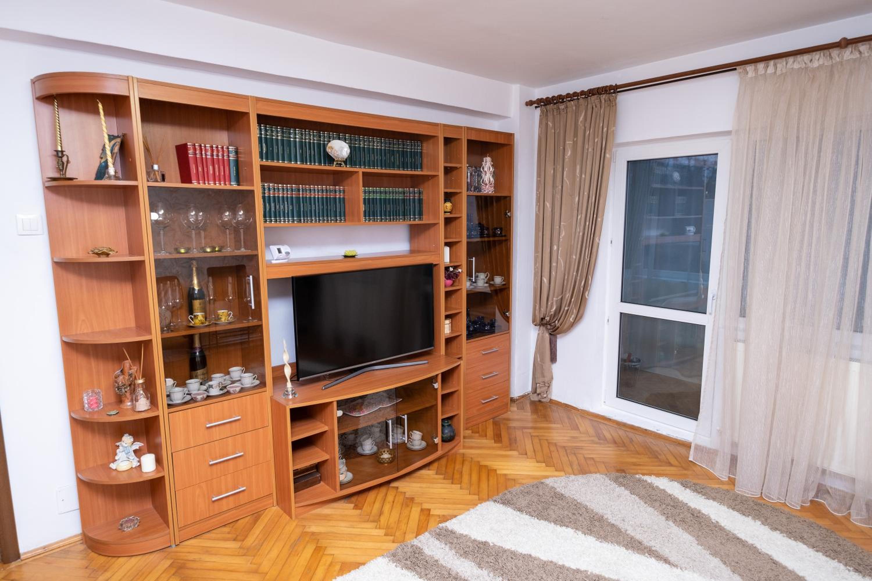 Two-Bedroom Apartment - Photo 10
