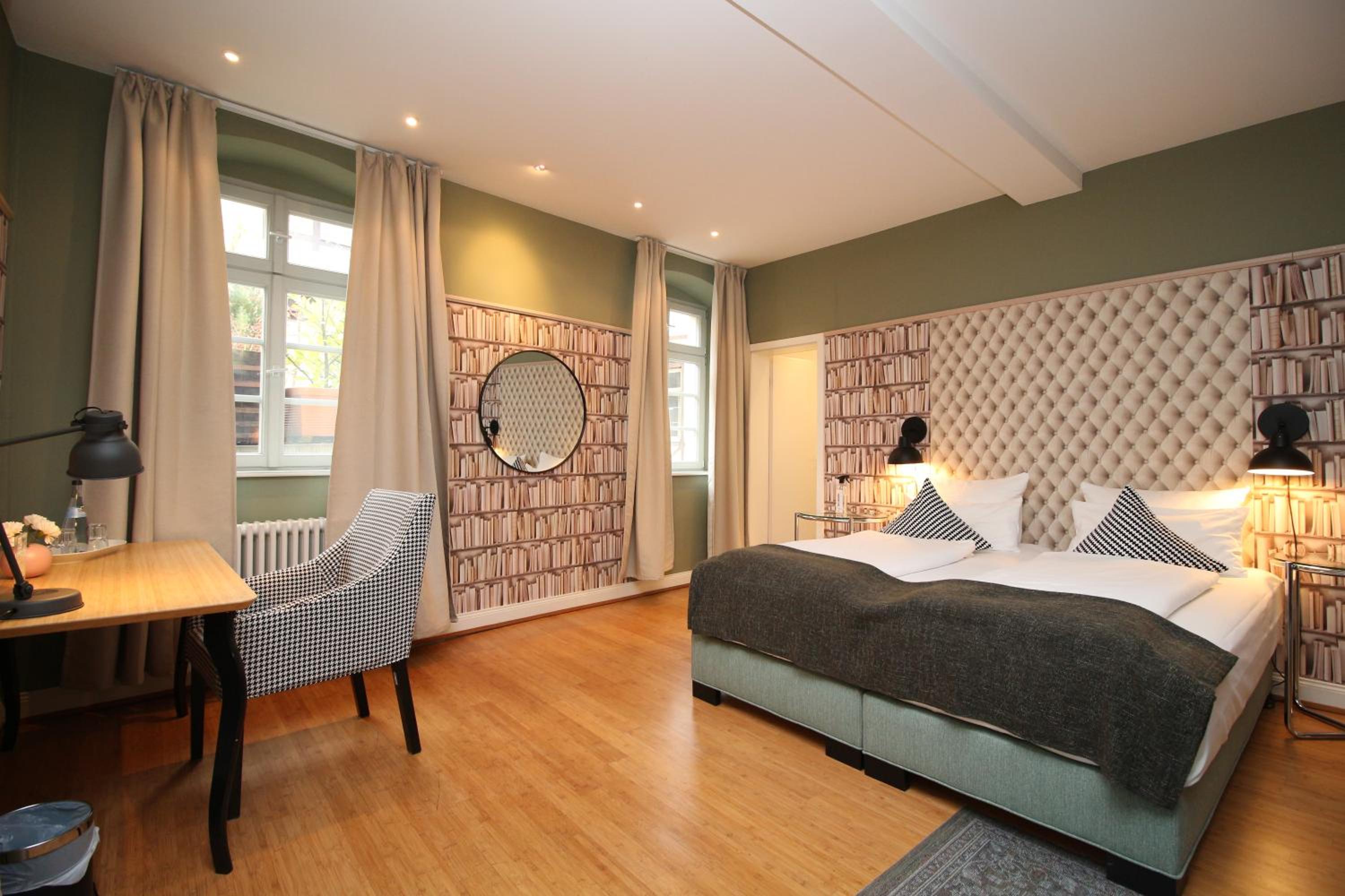 Double Room - Photo 18