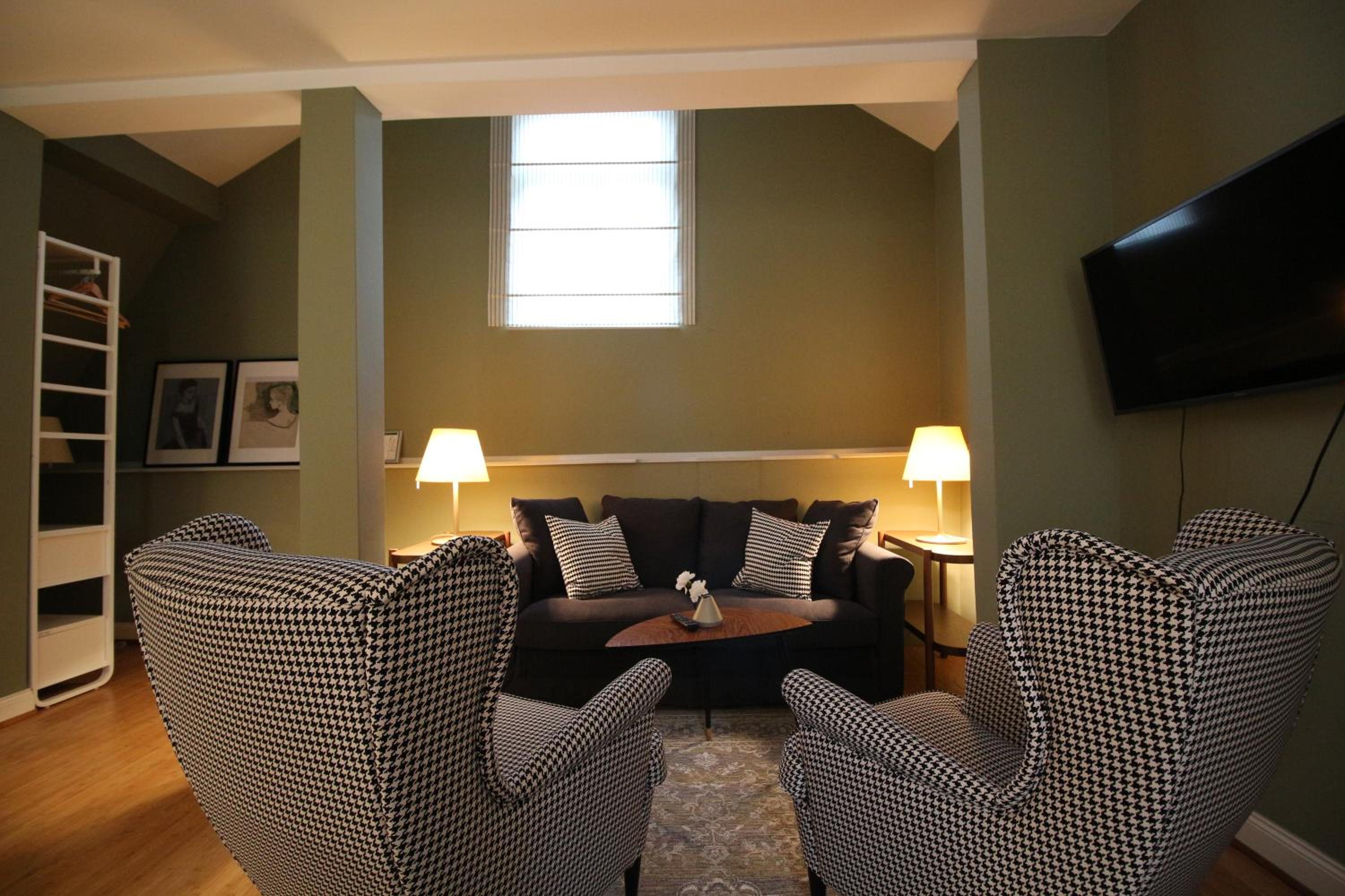 Double Room - Photo 19