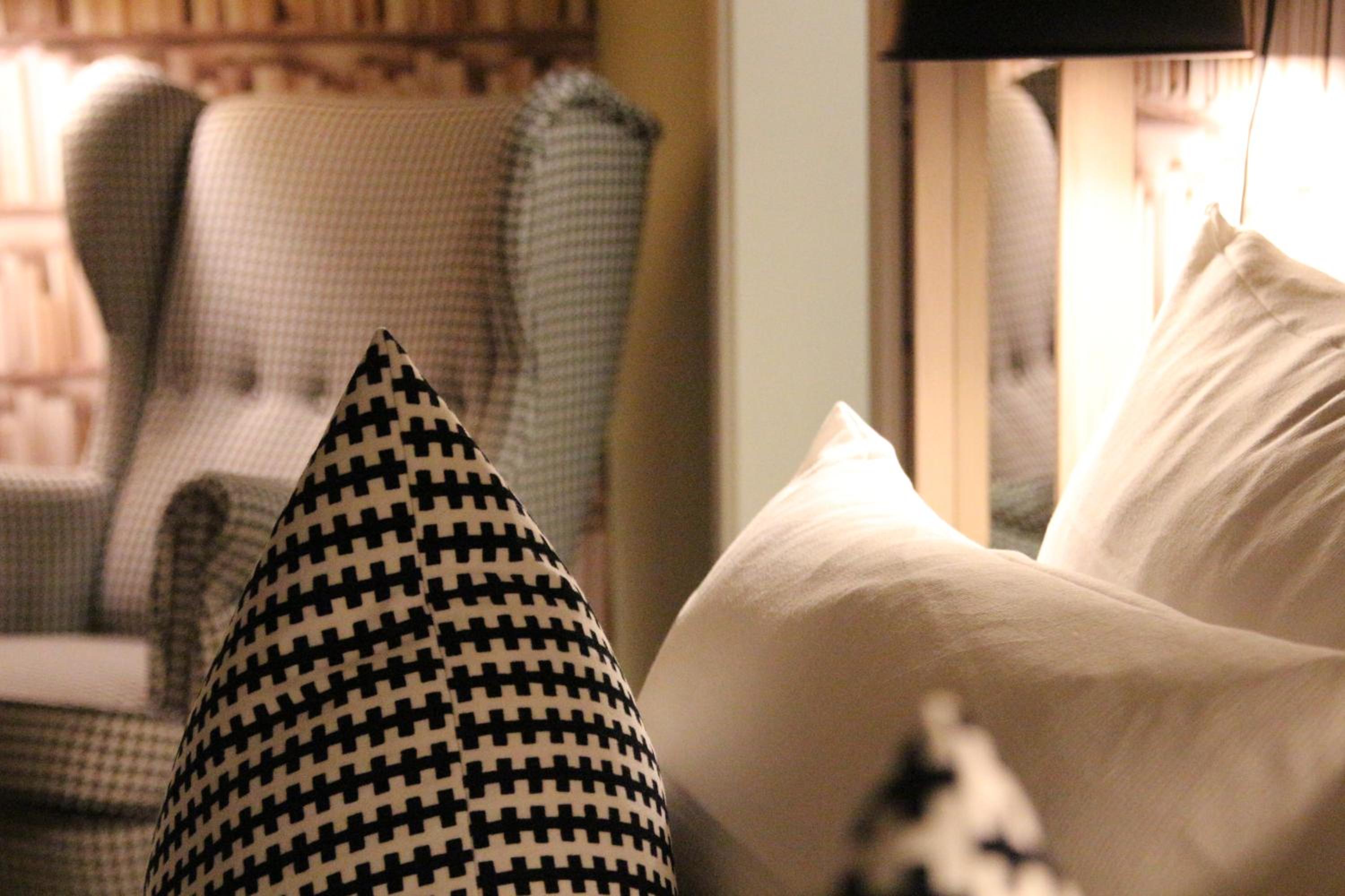 Small Double Room - Photo 13