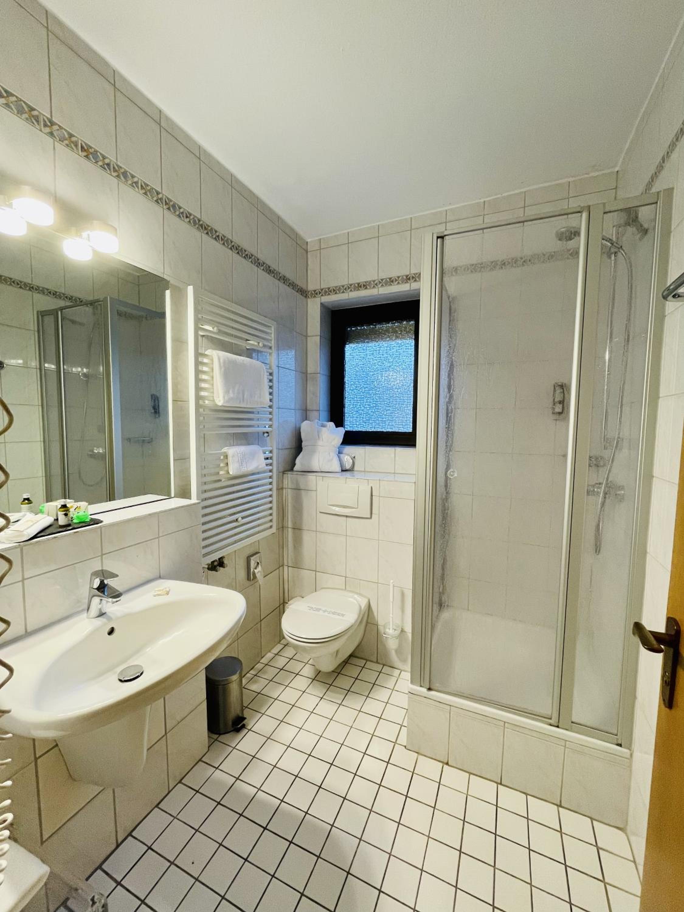 Comfort Double Room - Photo 8